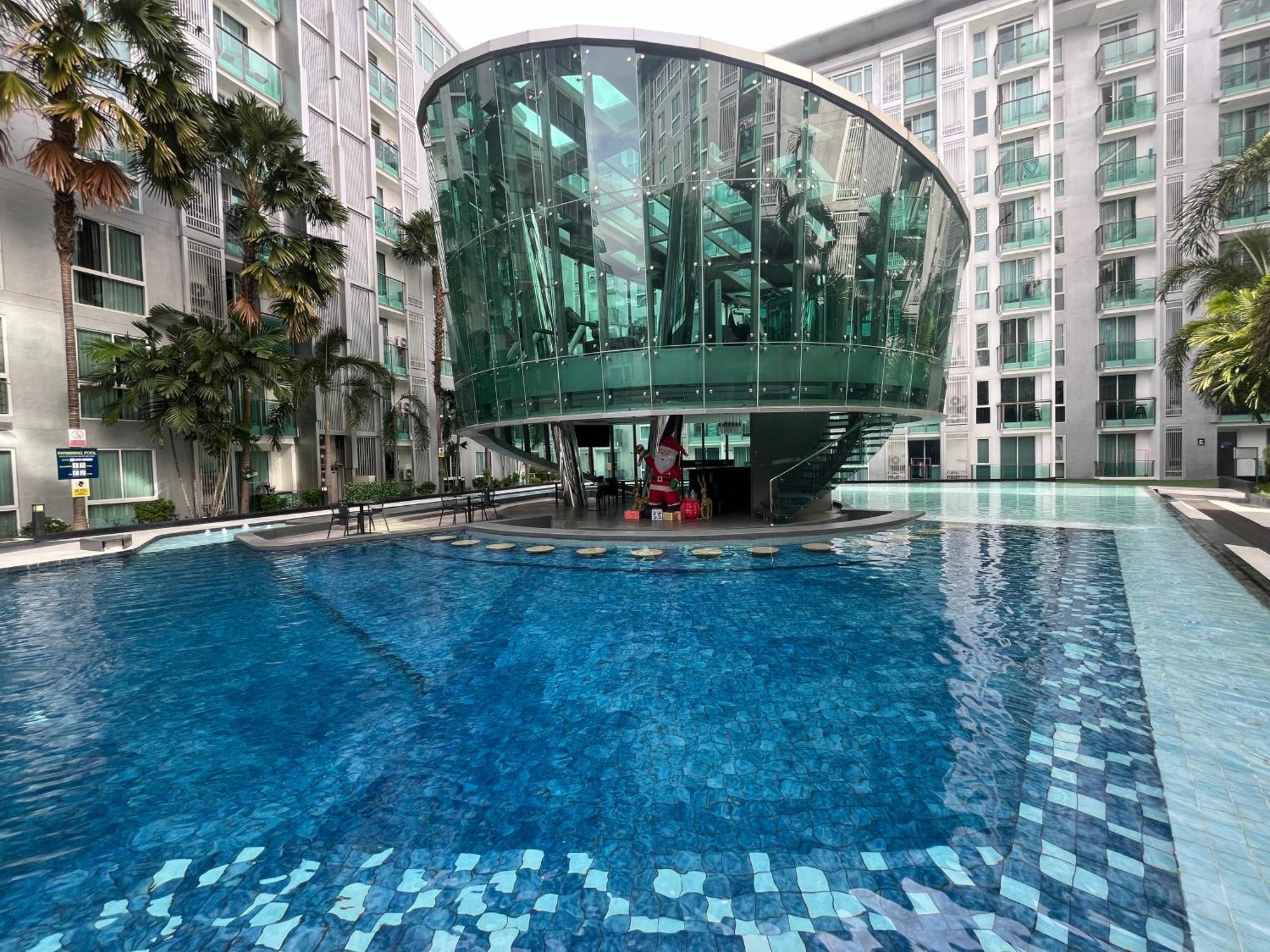 By Saatit Apartment