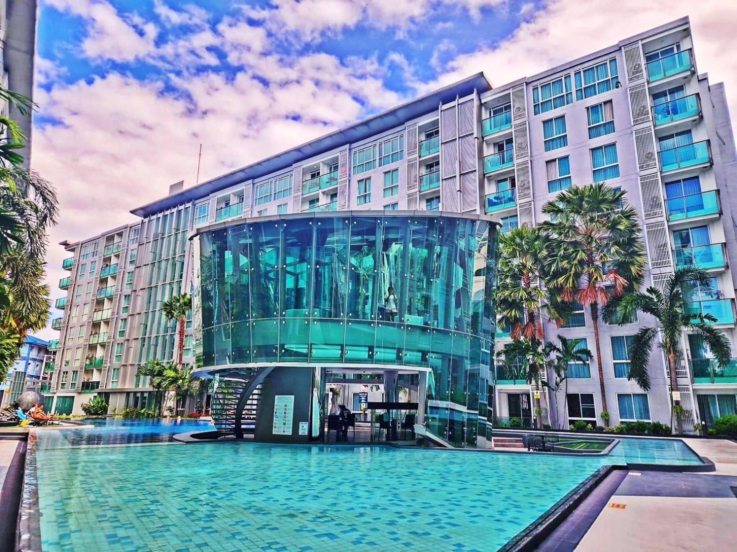 By Saatit * Pattaya