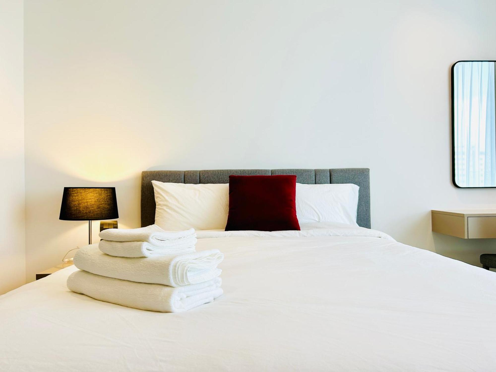 Apartment Edge By Yoyo *