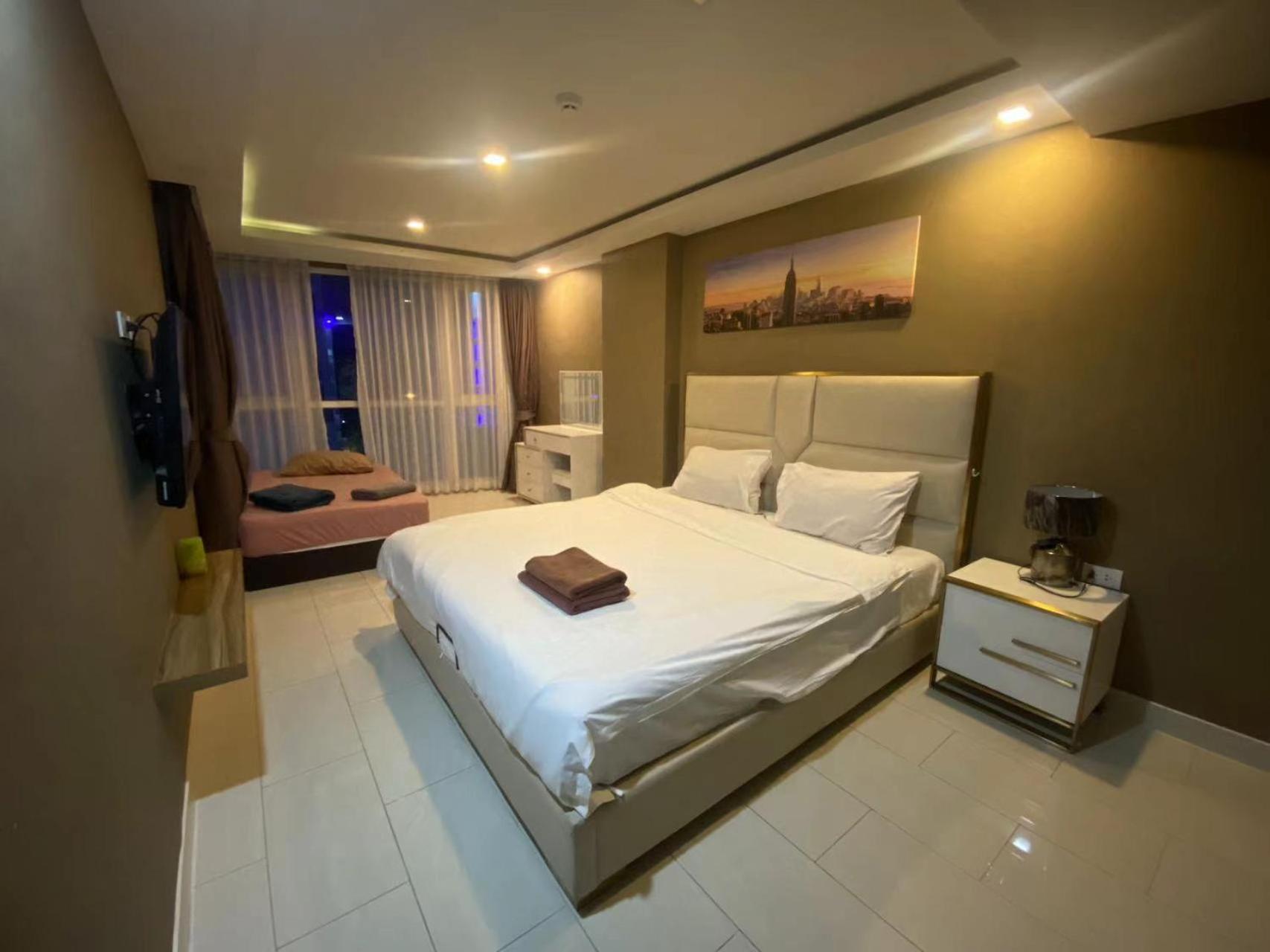 Patt Aya Grand Avenue 51sqm Family Room-pool View *