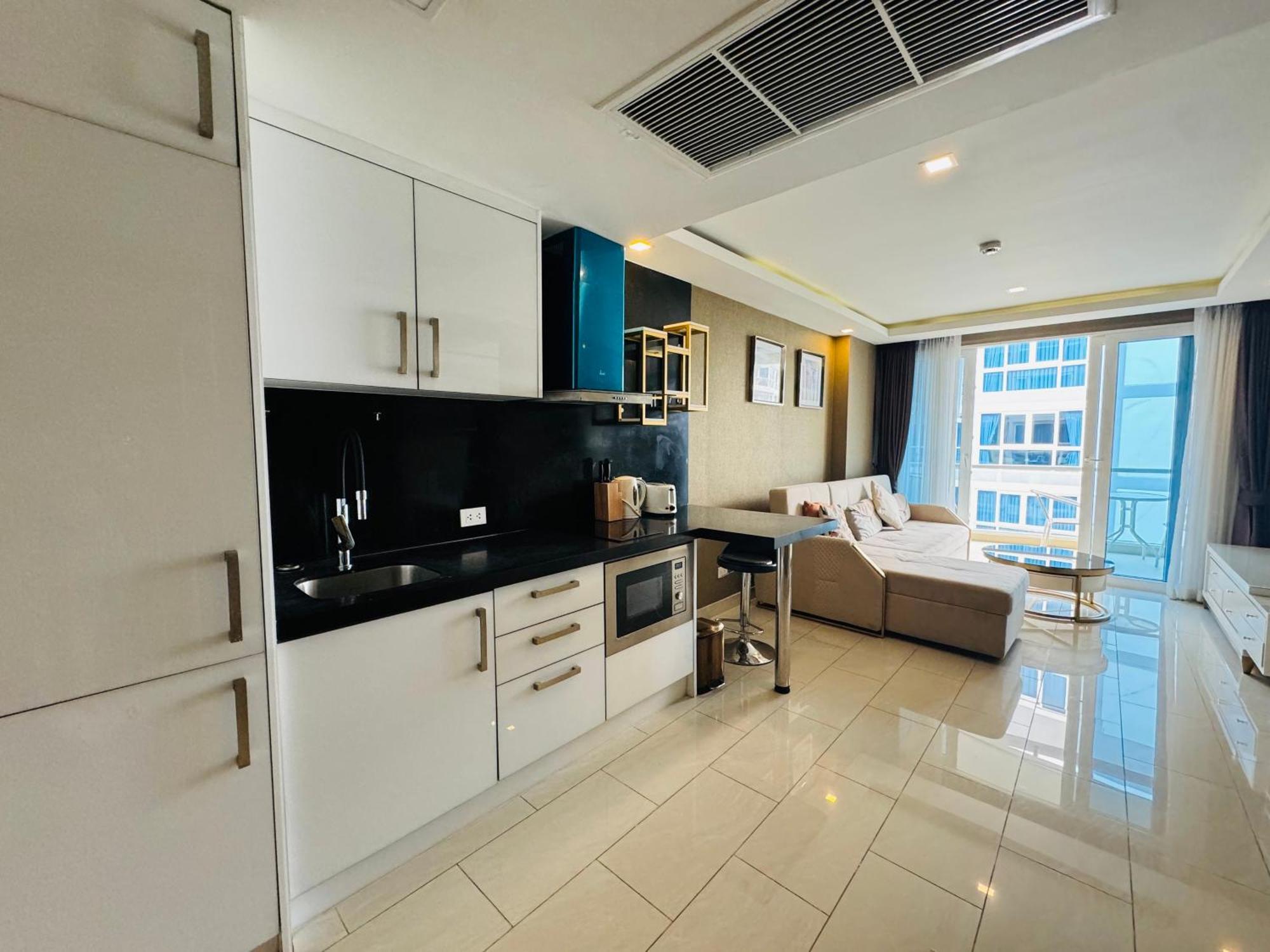 Apartment Patt Aya Grand Avenue 51sqm Family Room-pool View *