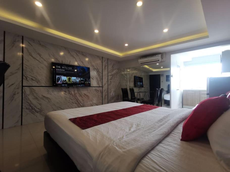 Luxury 9 Floor Apartment *