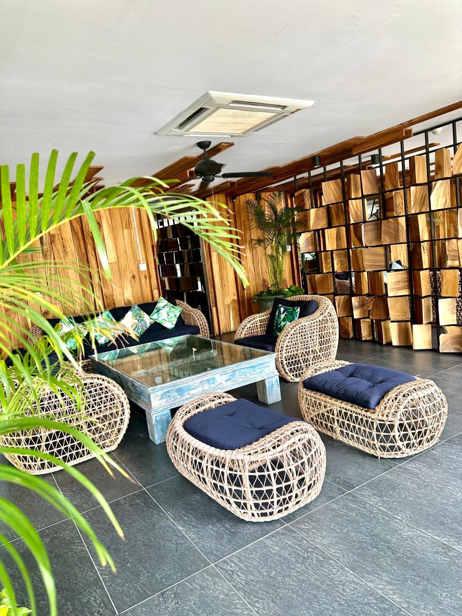 The Palm Wongamat 21 Apartment