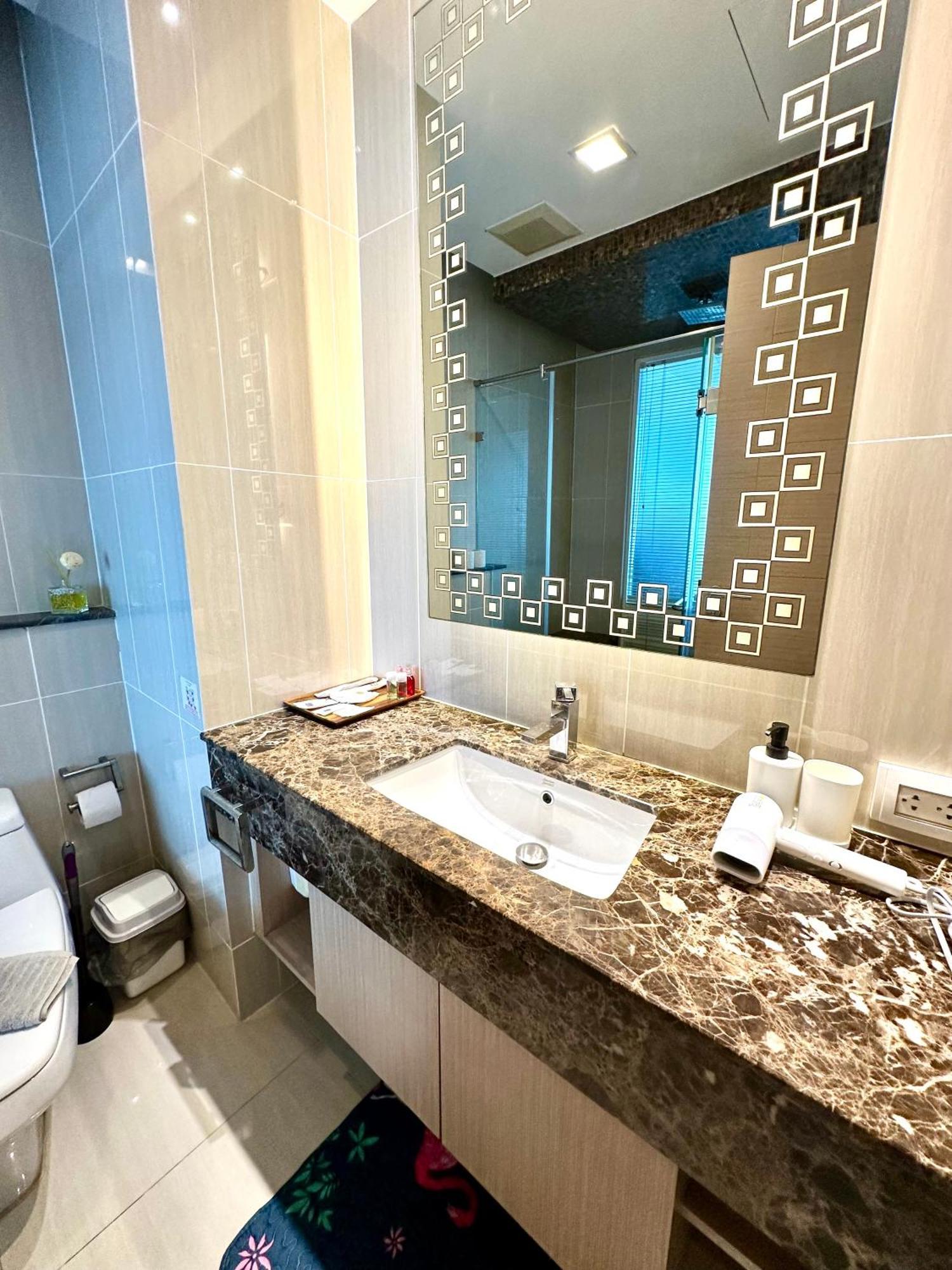 The Palm Wongamat 21 Apartment *