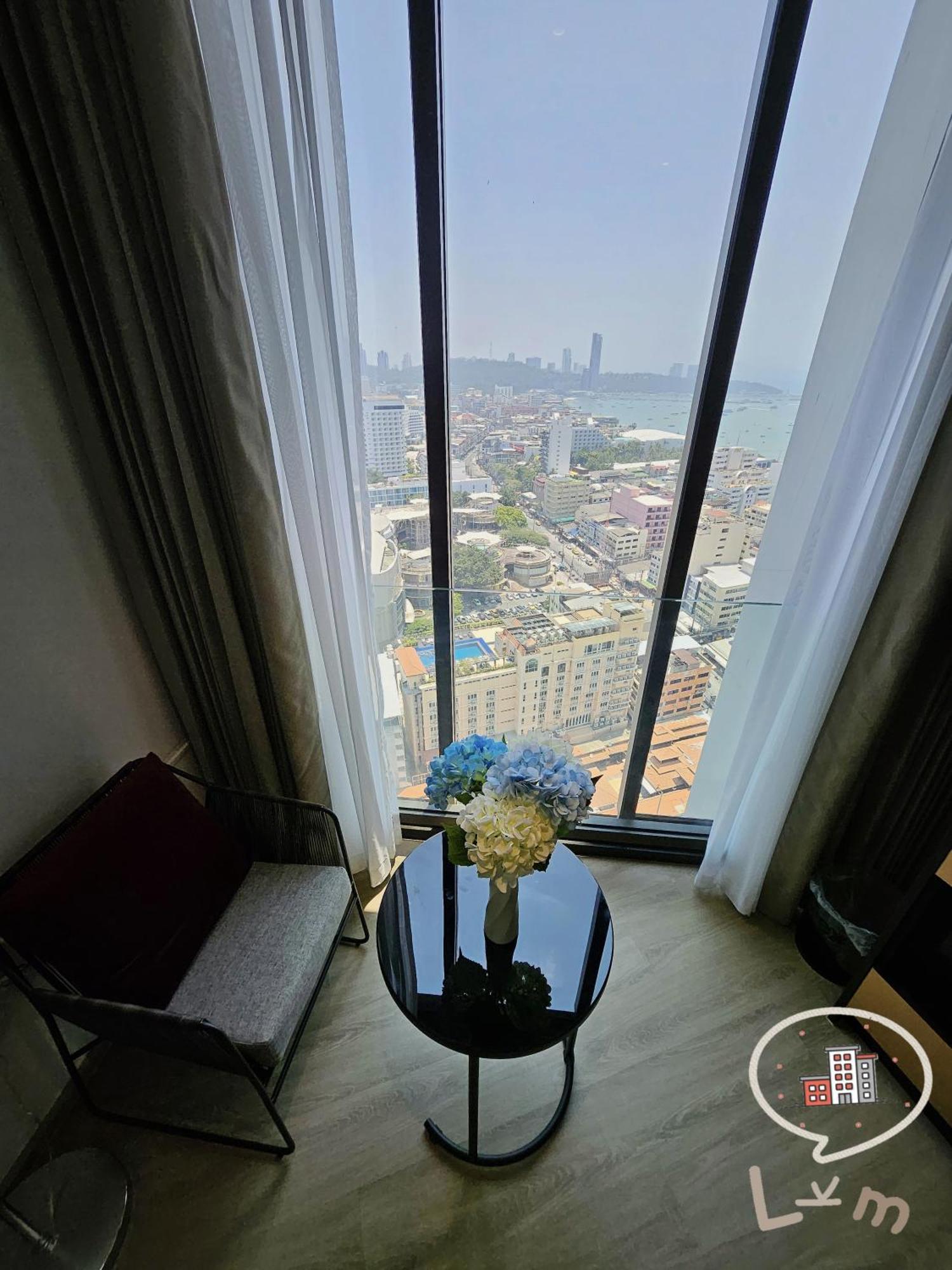 The Edge Pattaya, *