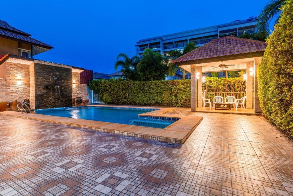 Villa Jasmine Garden & Poll Pattya