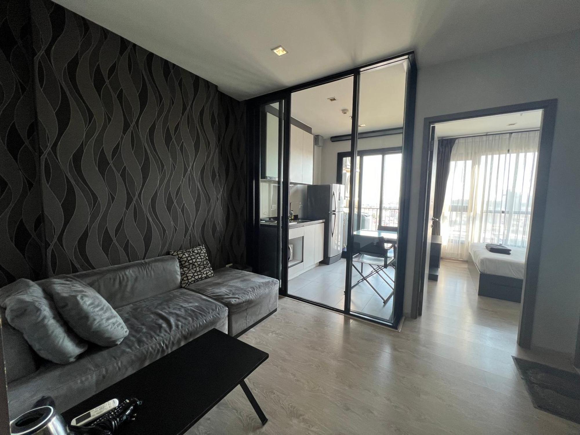 Apartment 秘狗公寓the Base Aaa Pattaya