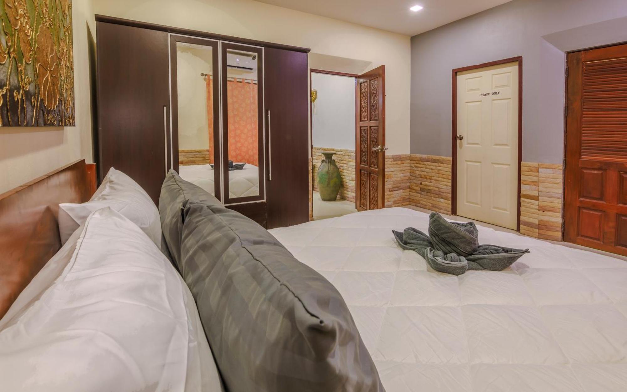 R Near Walking Street Electricity Included * Pattaya