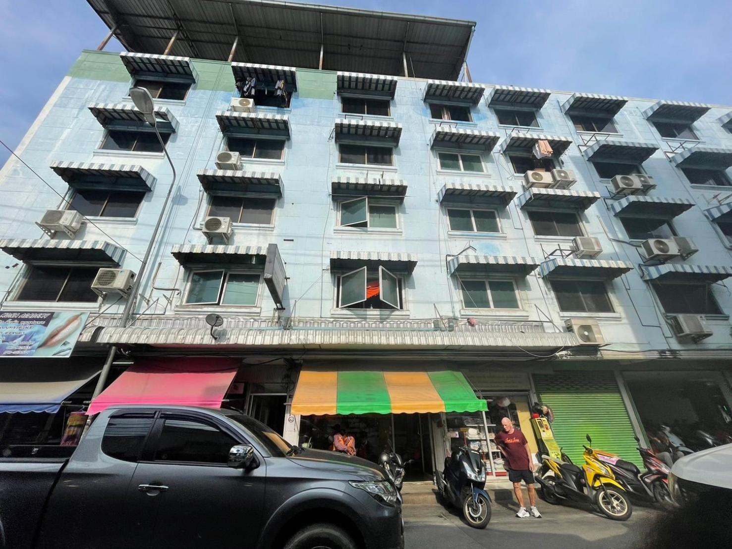 Guest house Oyo 75494 President Pattaya