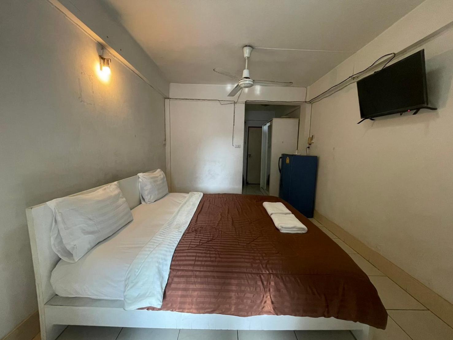 Guest house Oyo 75494 President Pattaya