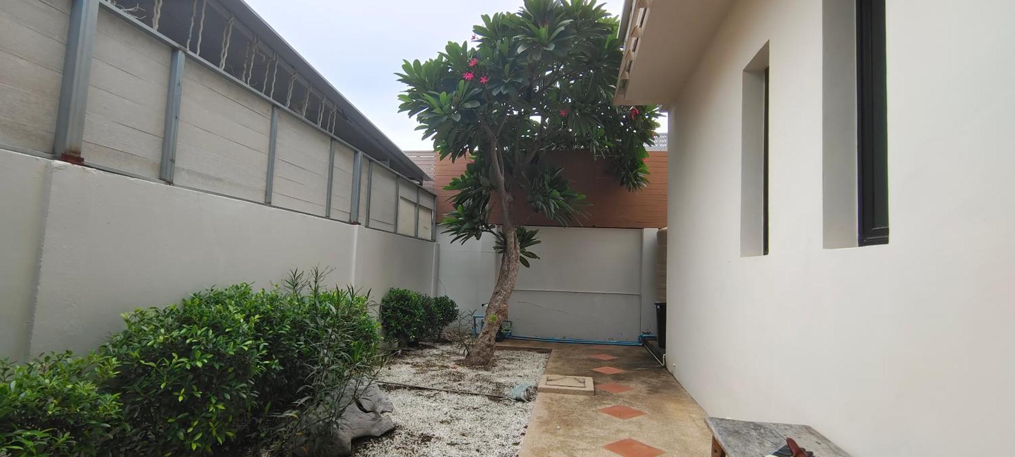 Villa Baan Natcha Pool Center *