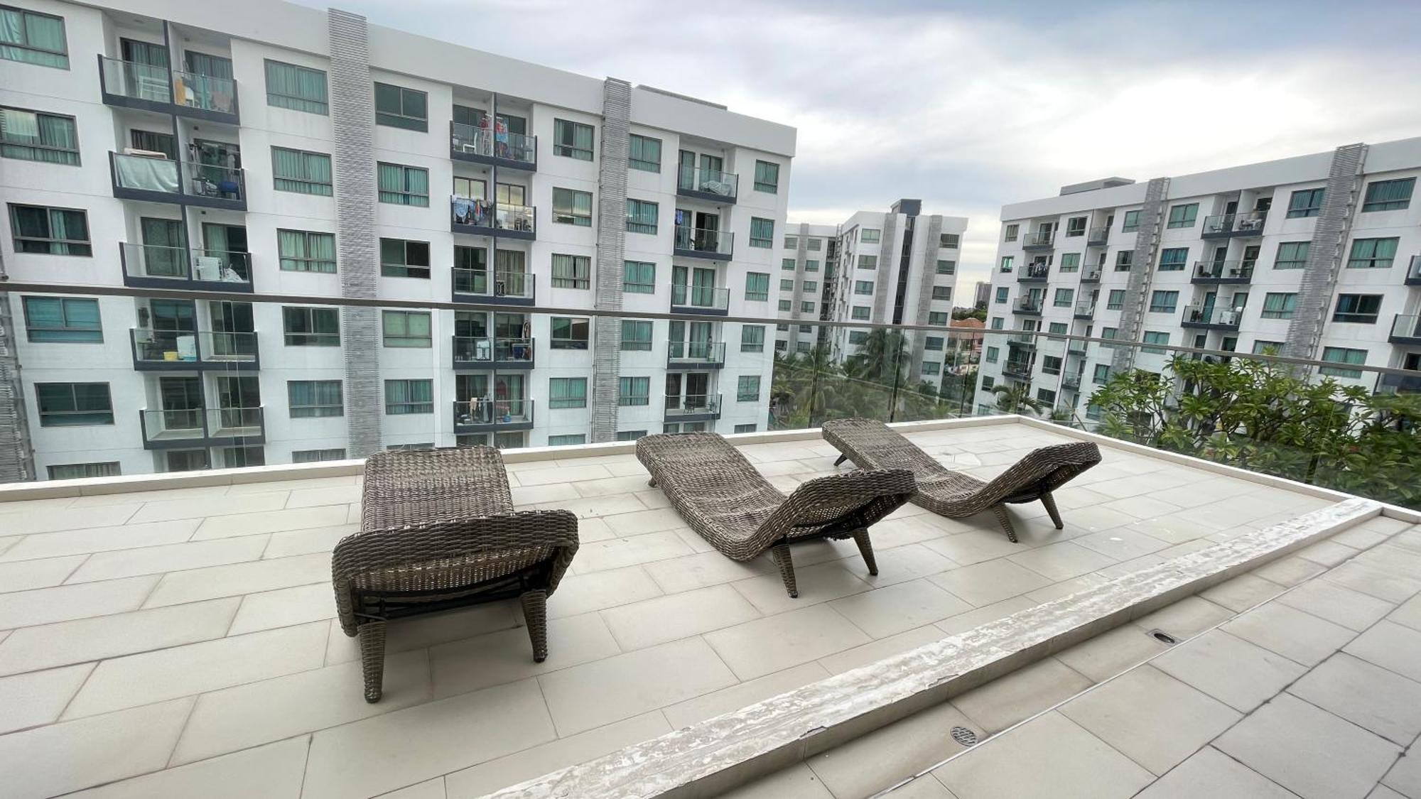 Arcadia Beach Condominium Apartment Pattaya