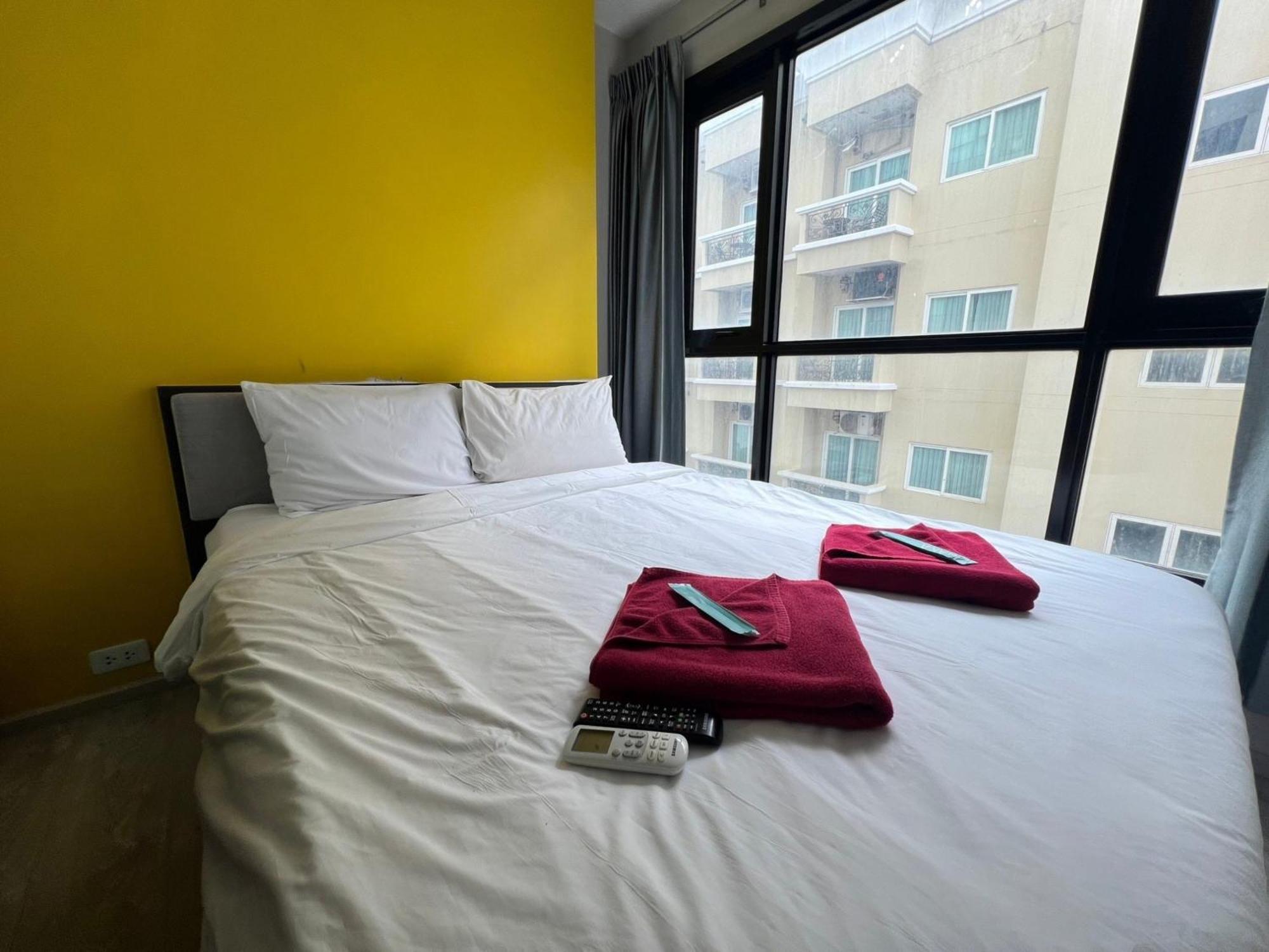 Aparthotel The Base By Mickey *