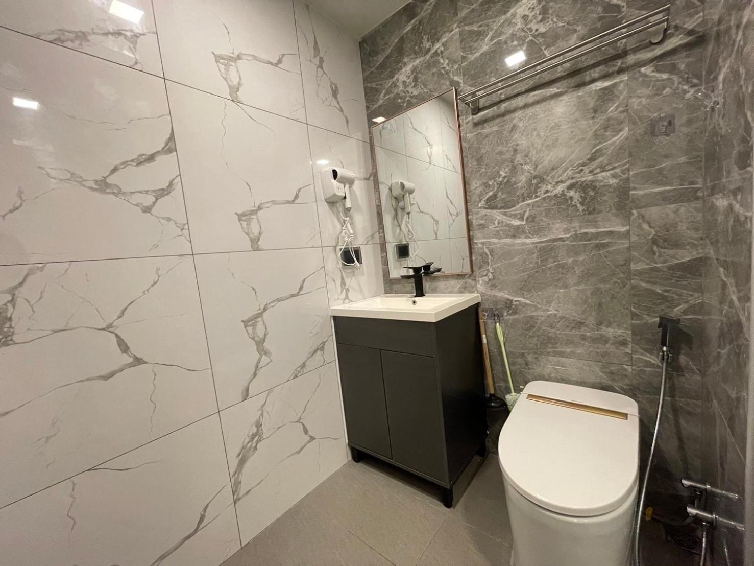 Arcadia Millennium Tower Apartment
