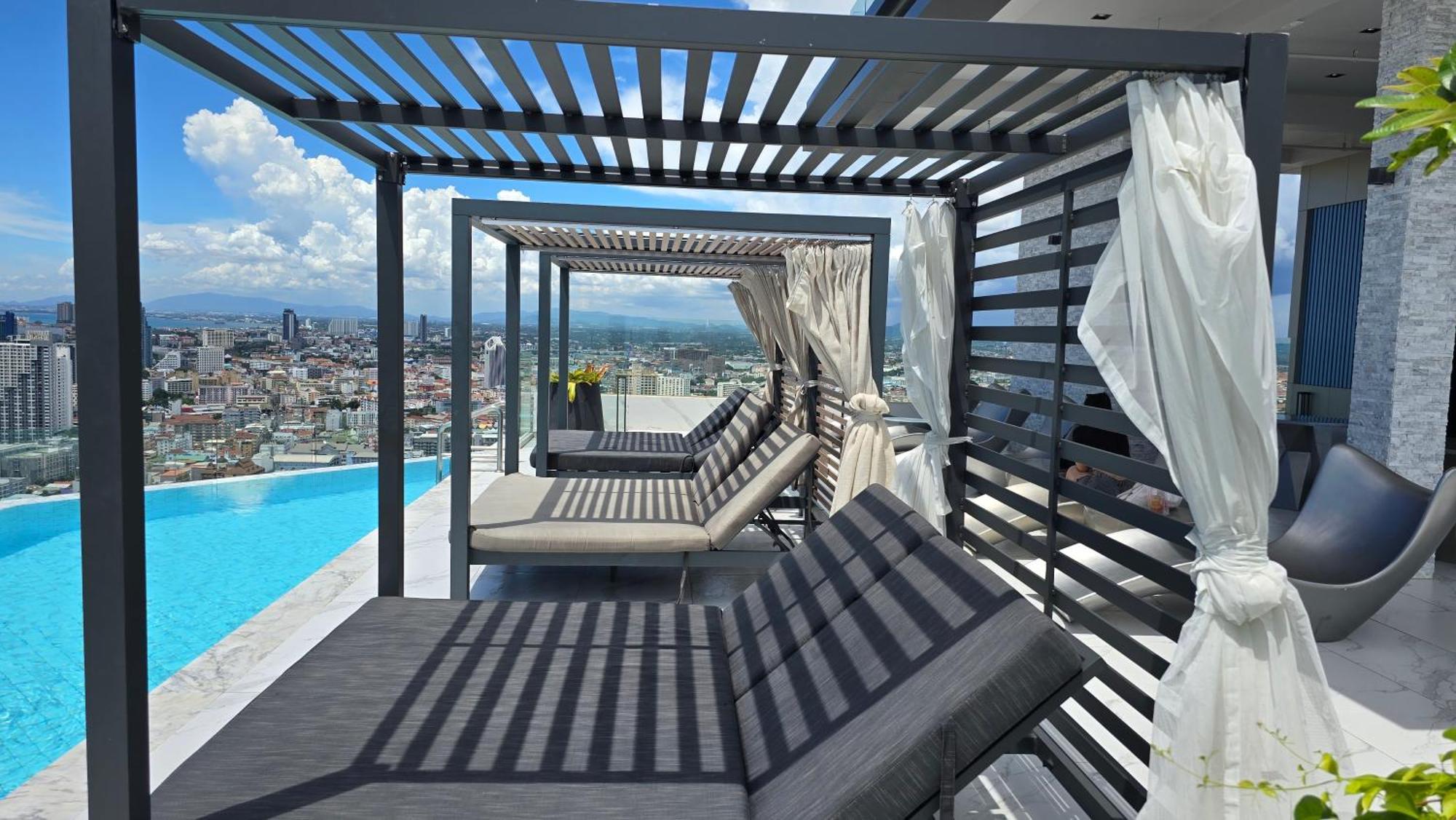 Acadia Millennium Tower Apartment Pattaya