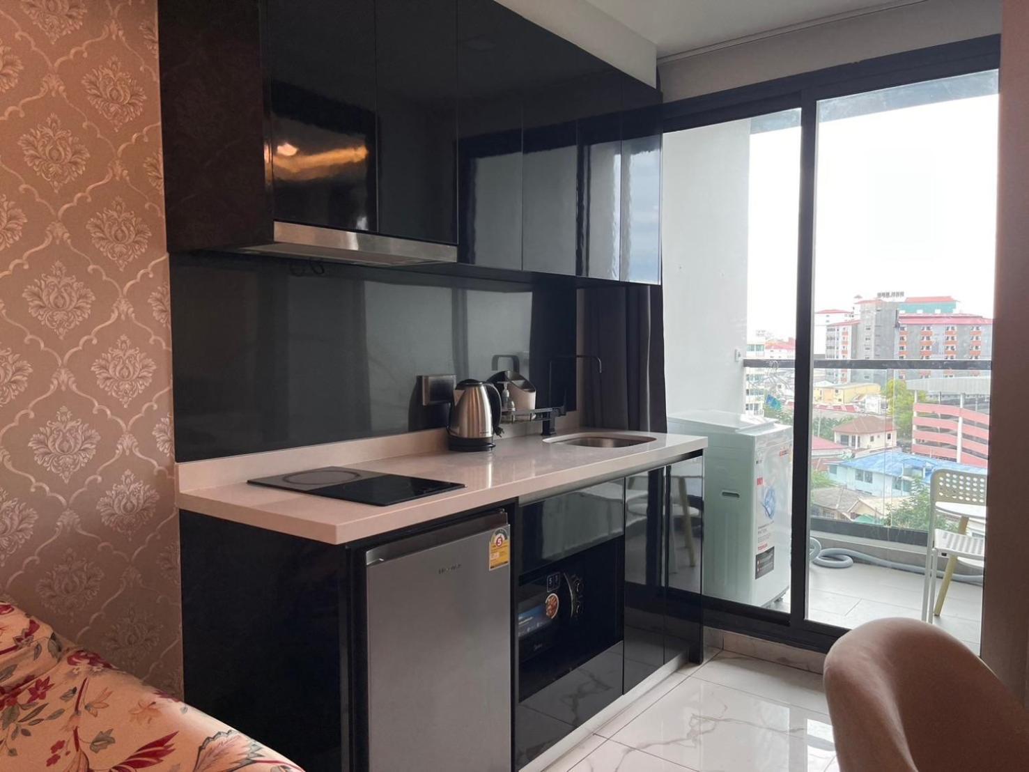 Arcadia Millennium Tower Apartment