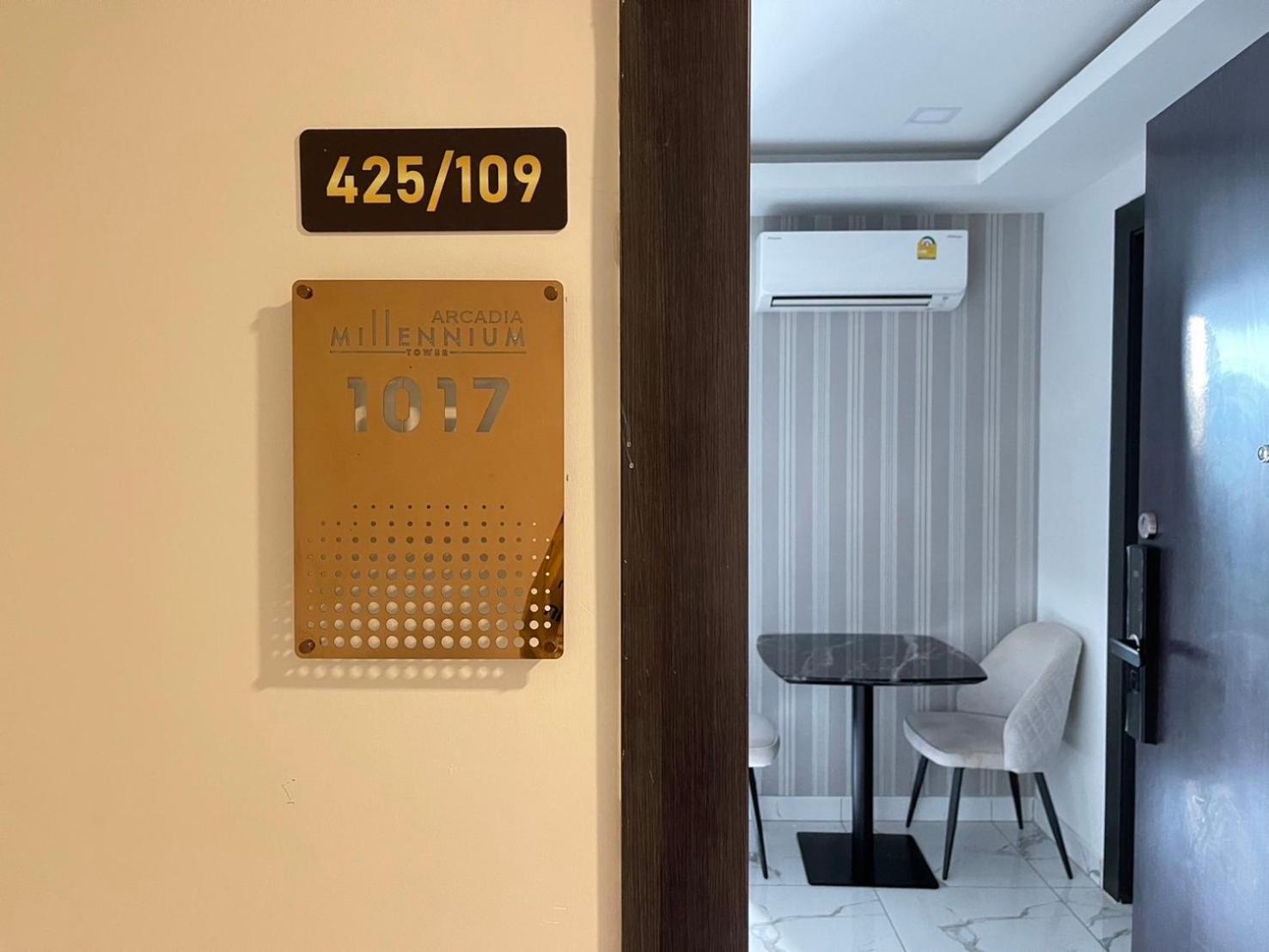 Apartment Arcadia Millennium Tower *