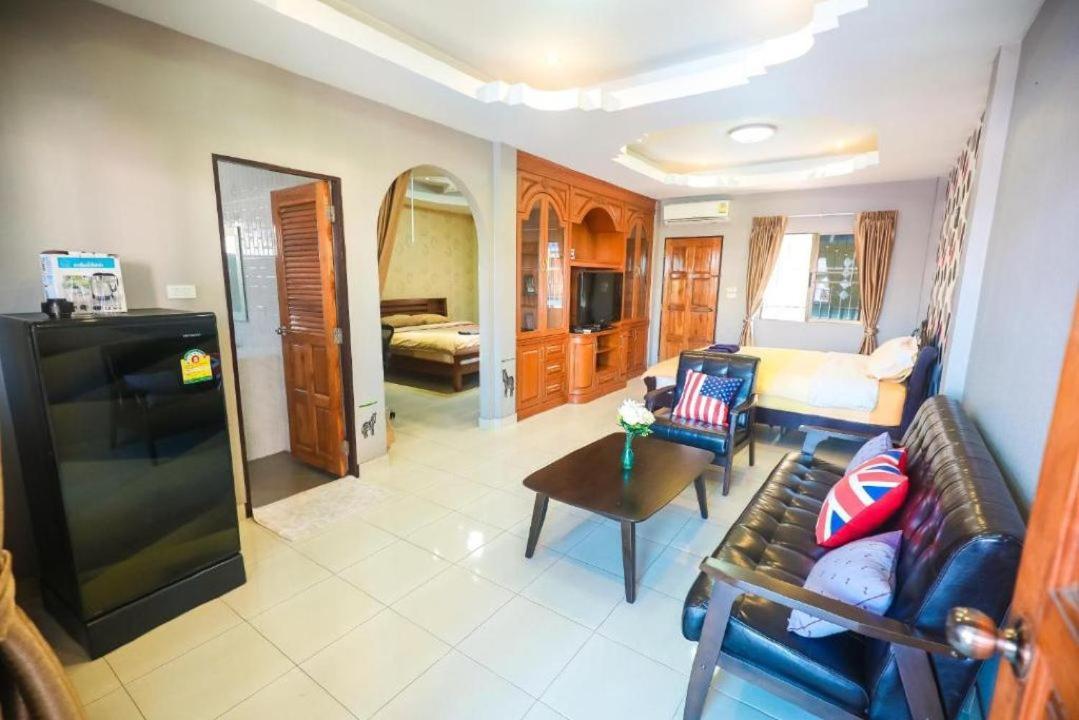 Apartment Marin House Pattaya