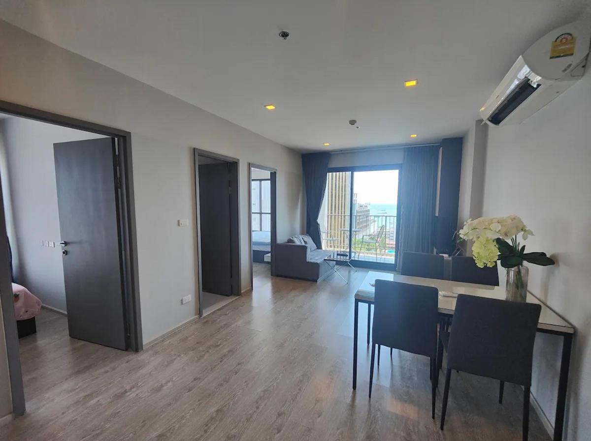 Apartment Location Of Pattaya, Sky Pool, Next To Pattaya