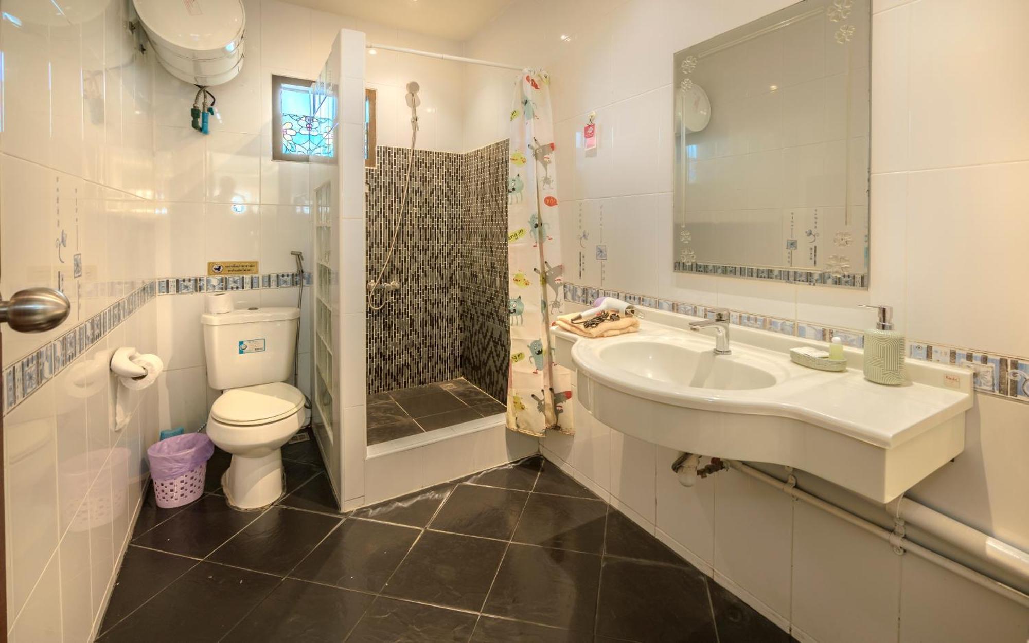 C Near Walking Street Electricity Included Villa