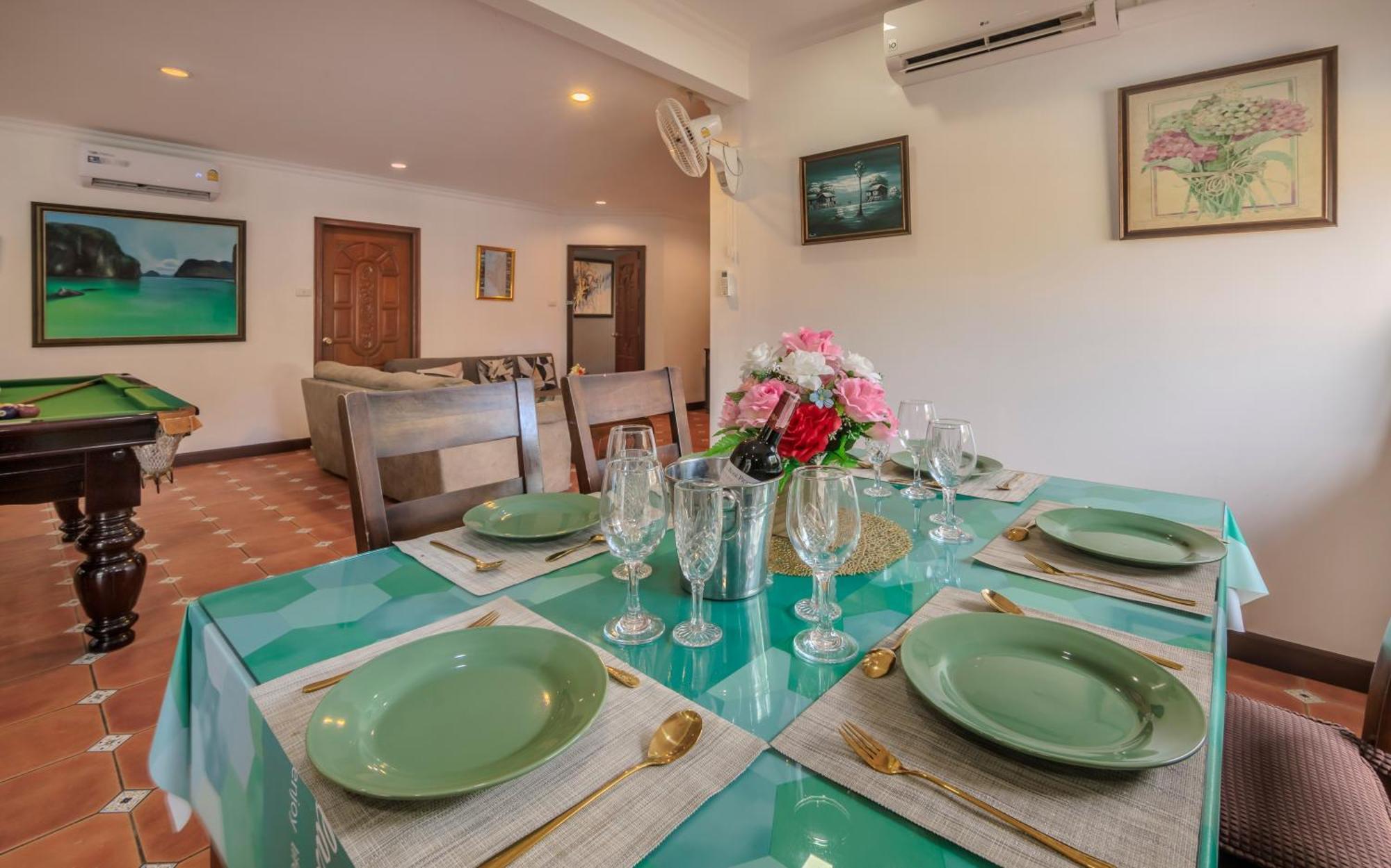 V Near Walking Street Electricity Included Villa