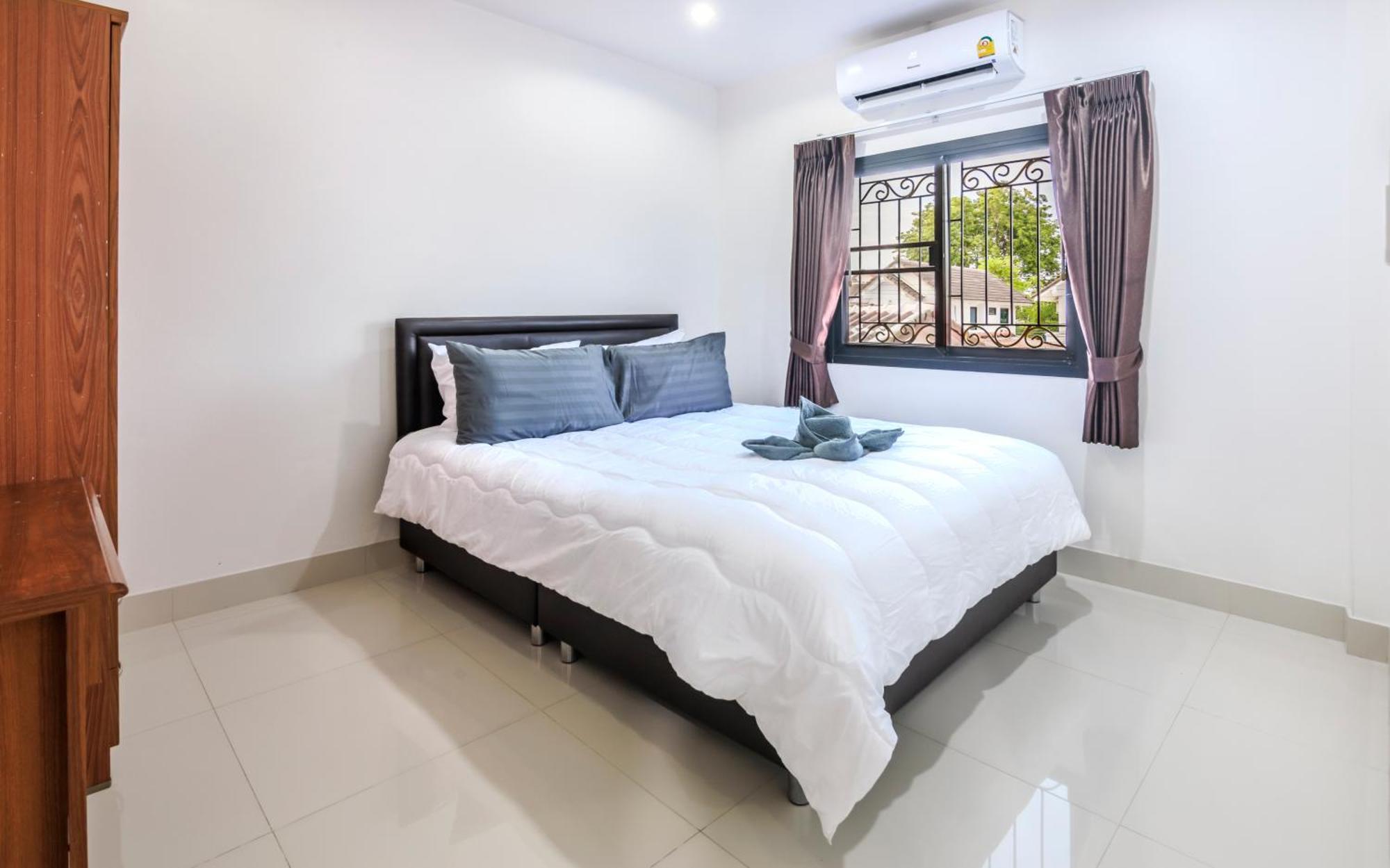 Villa K Near Walking Street Electricity Included Pattaya