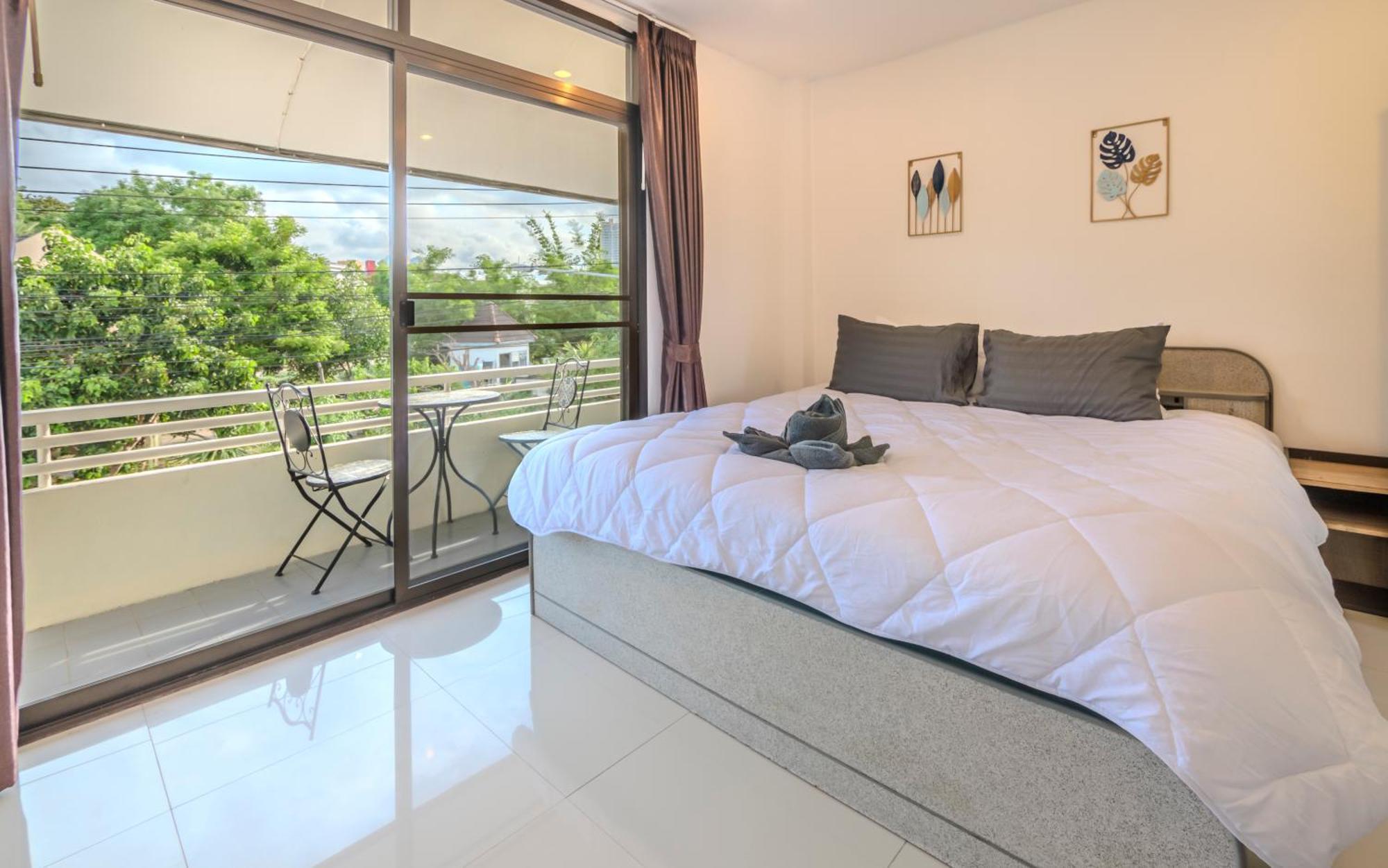 Villa K Near Walking Street Electricity Included Pattaya