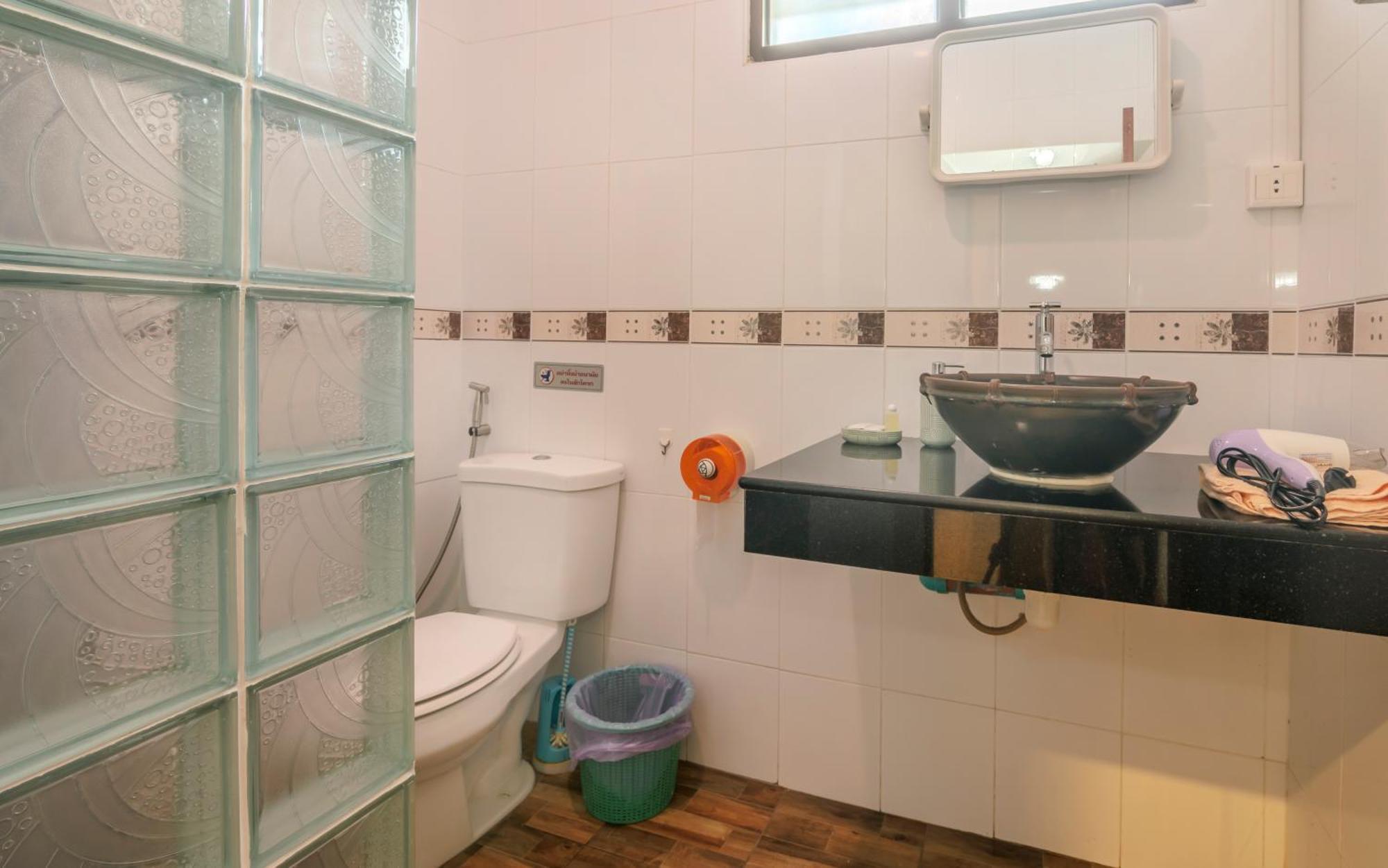 Madee Near Walking Street And Beaches * Pattaya