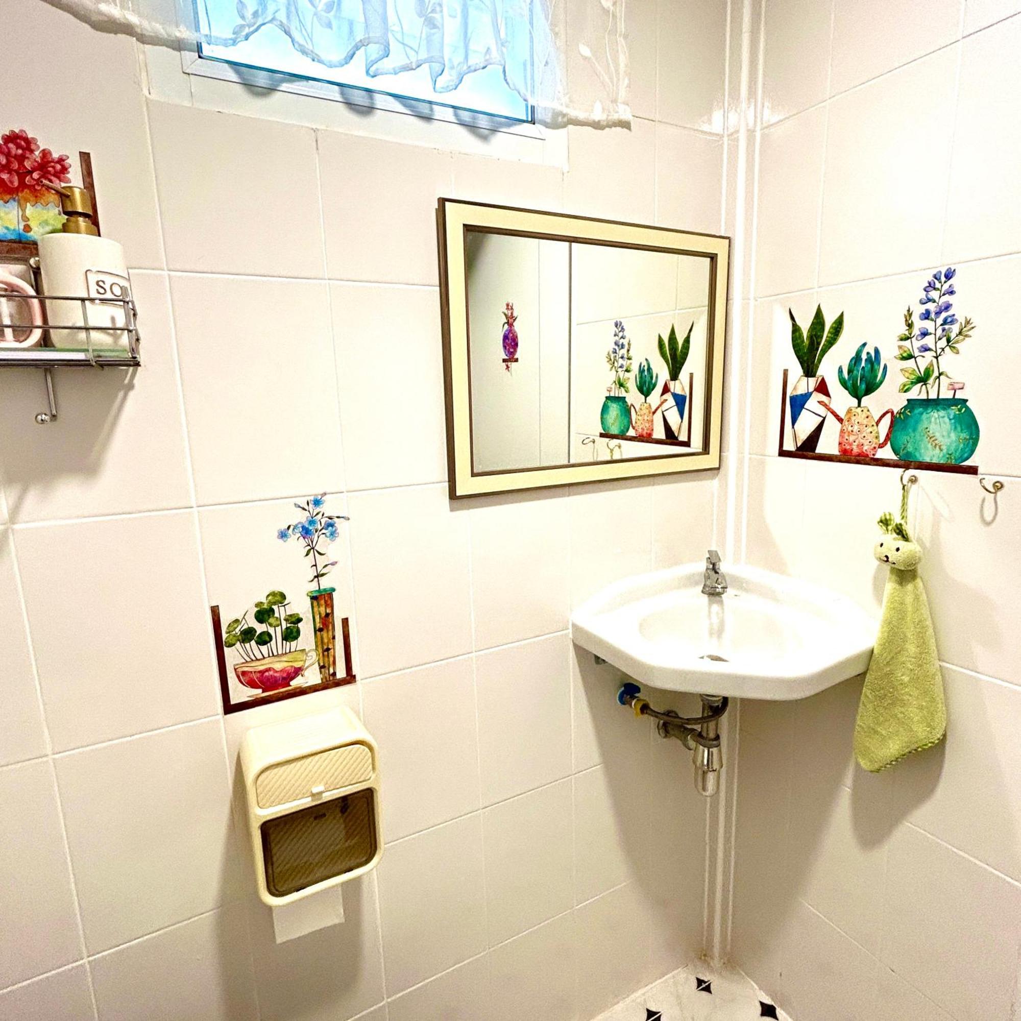 White House In 3bedroom Villa Pattaya