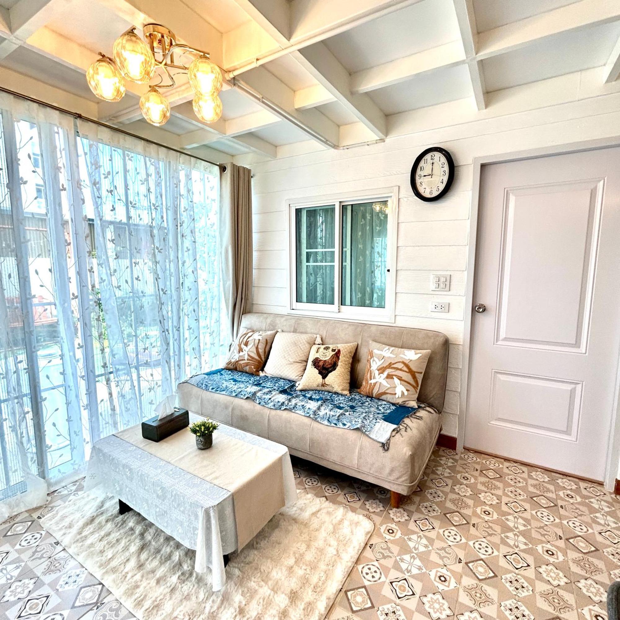 White House In 3bedroom Villa