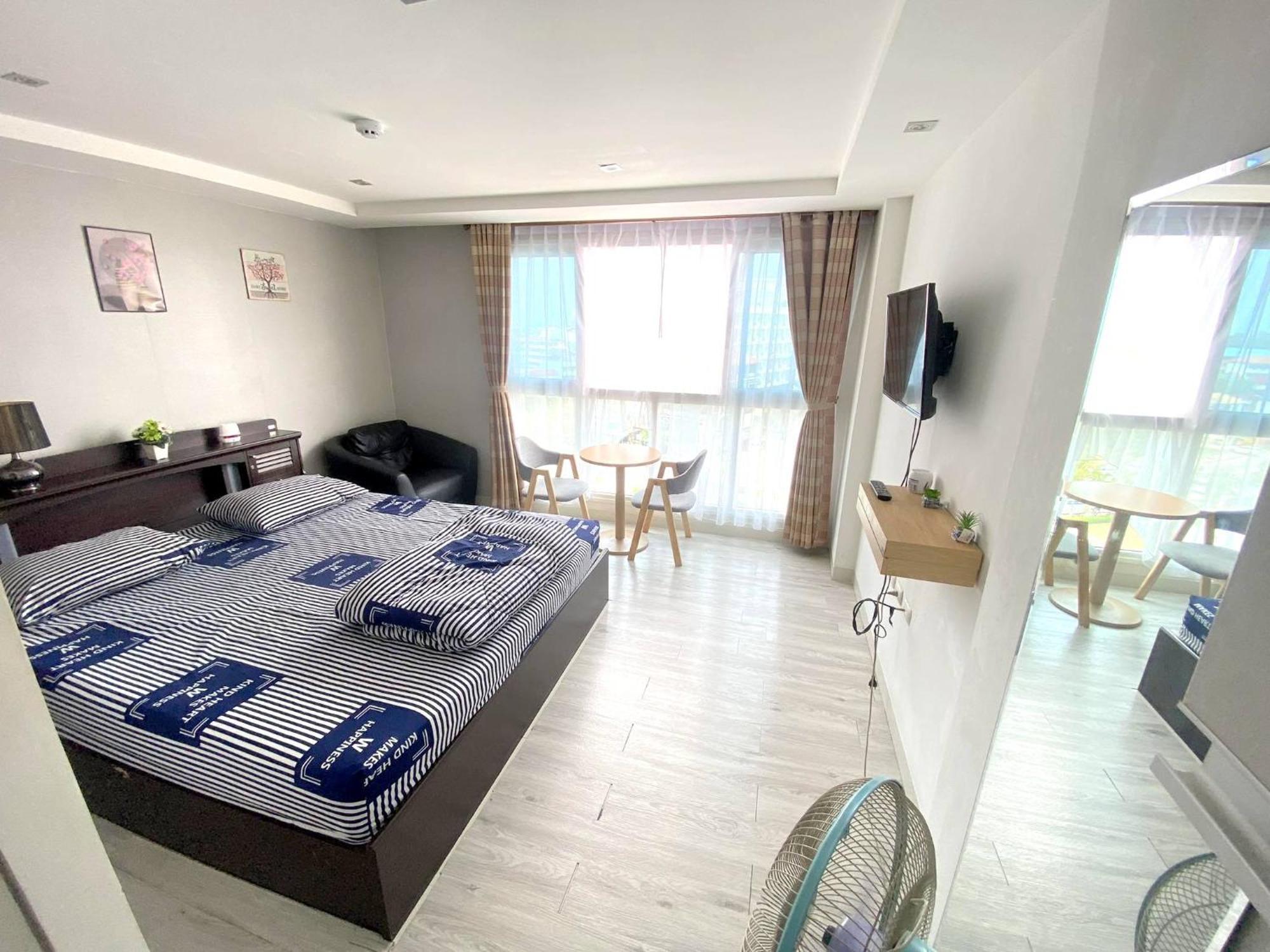 Novana - Jacuzzi - Pool - Sauna - Gym Apartment *