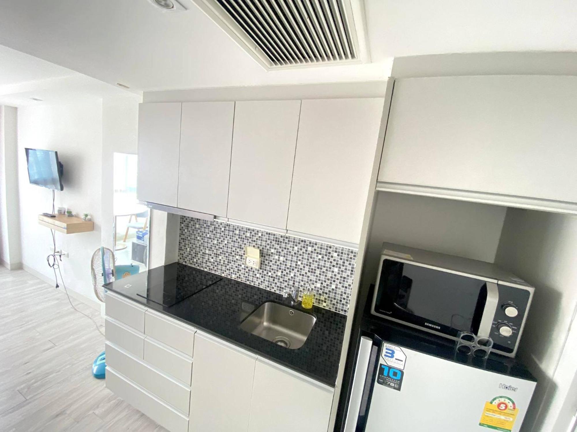 Novana - Jacuzzi - Pool - Sauna - Gym Apartment Pattaya