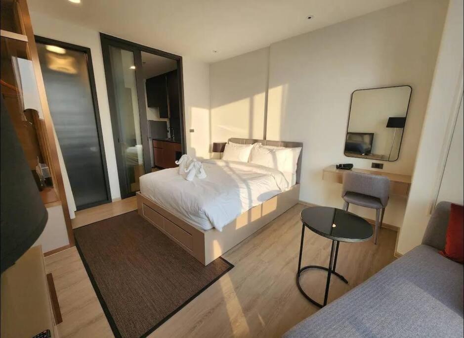 Luxury In The Center Apartment *