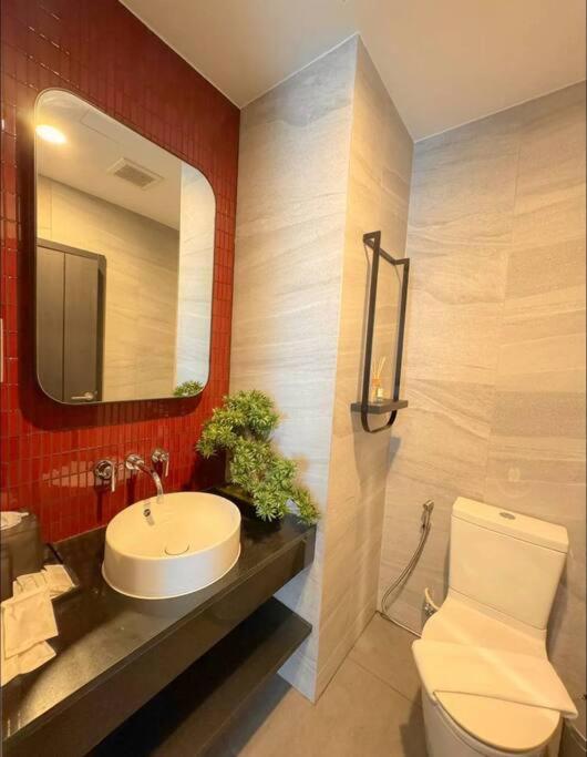 Luxury In The Center Apartment