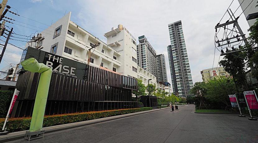 Apartment Kaws Theme Modern 1br - High Floor Seaview Pattaya