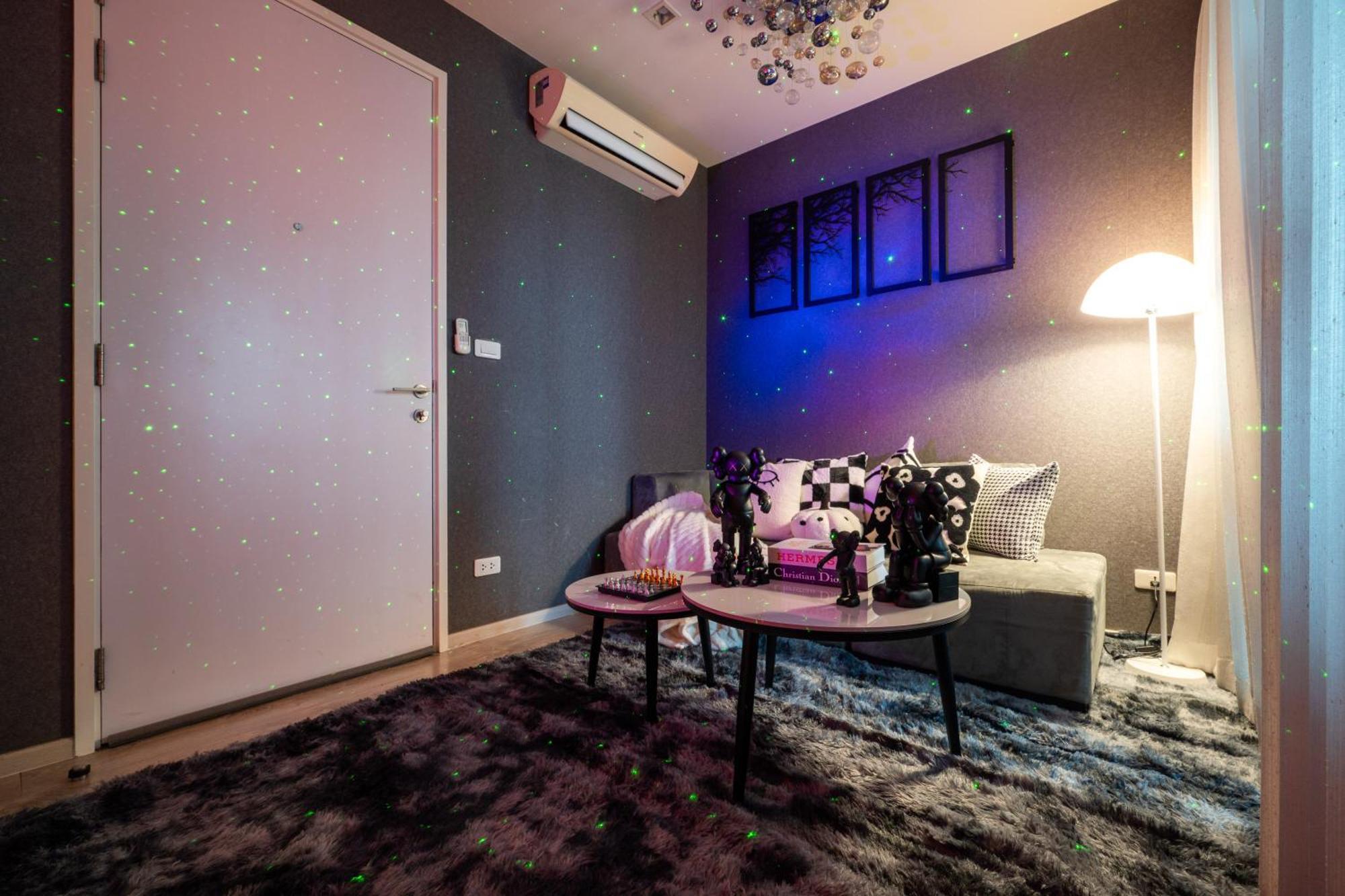Kaws Theme Modern 1br - High Floor Seaview