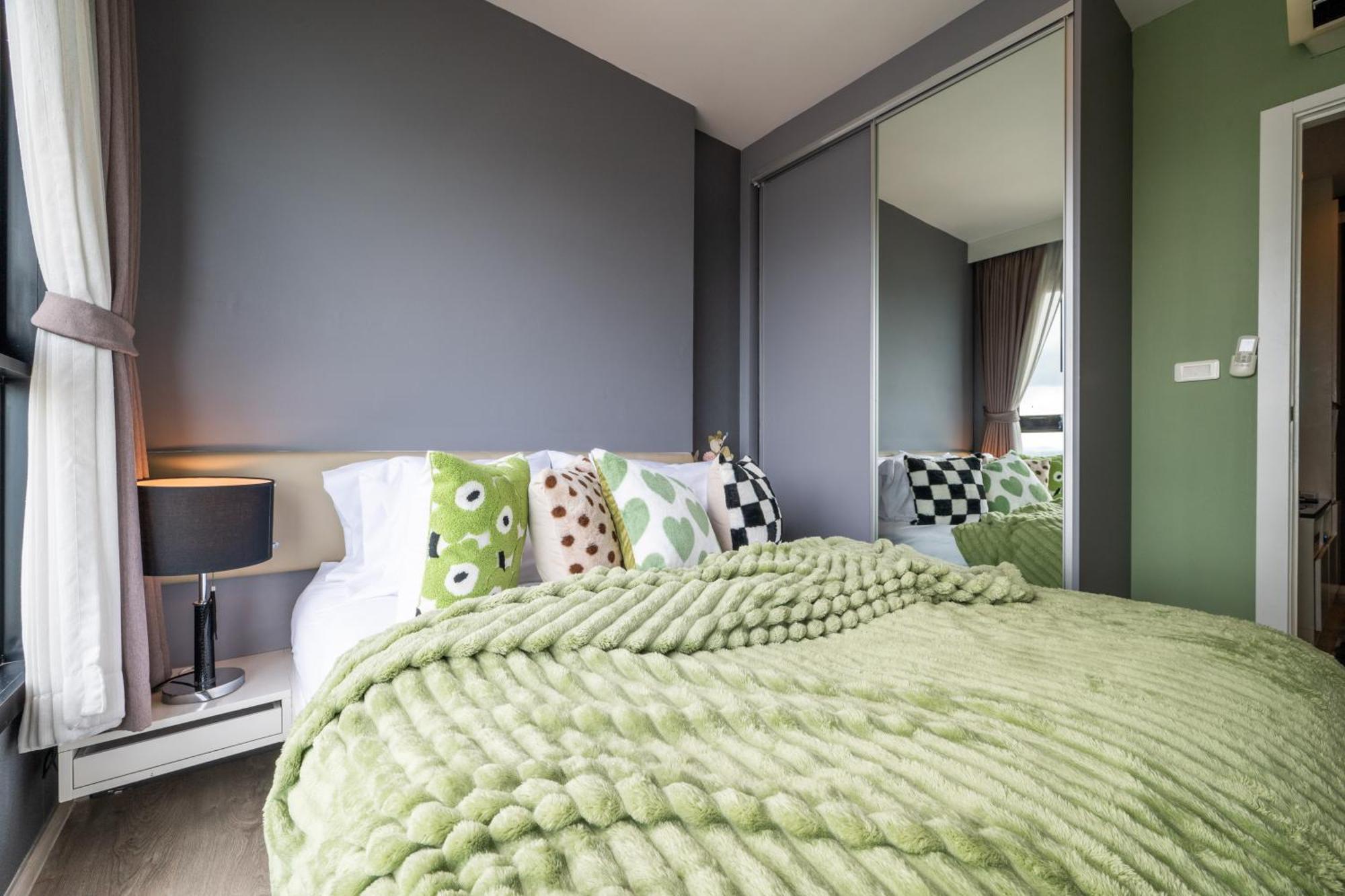 Apartment Kaws Theme Modern 1br - High Floor Seaview