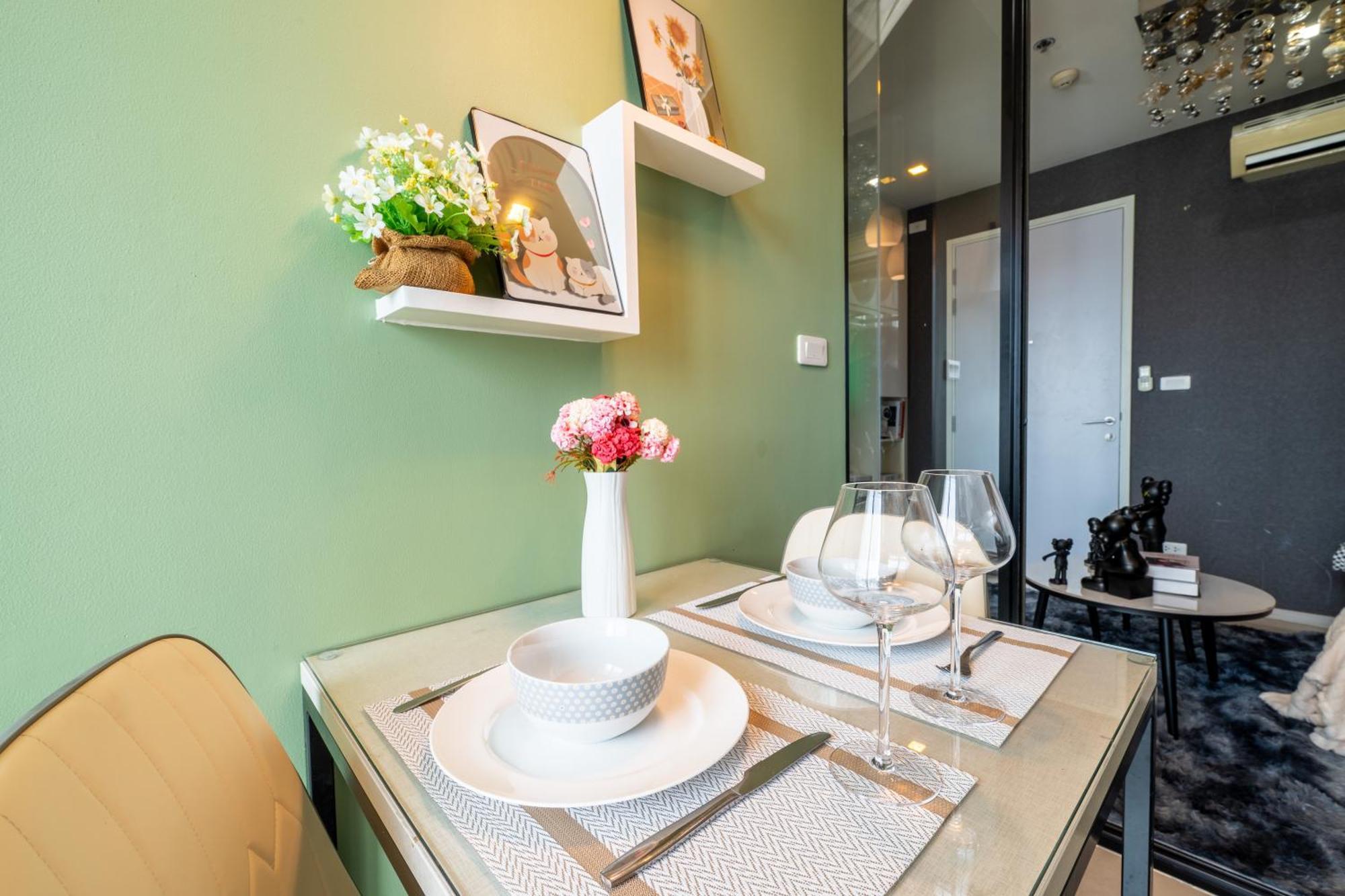 Apartment Kaws Theme Modern 1br - High Floor Seaview *