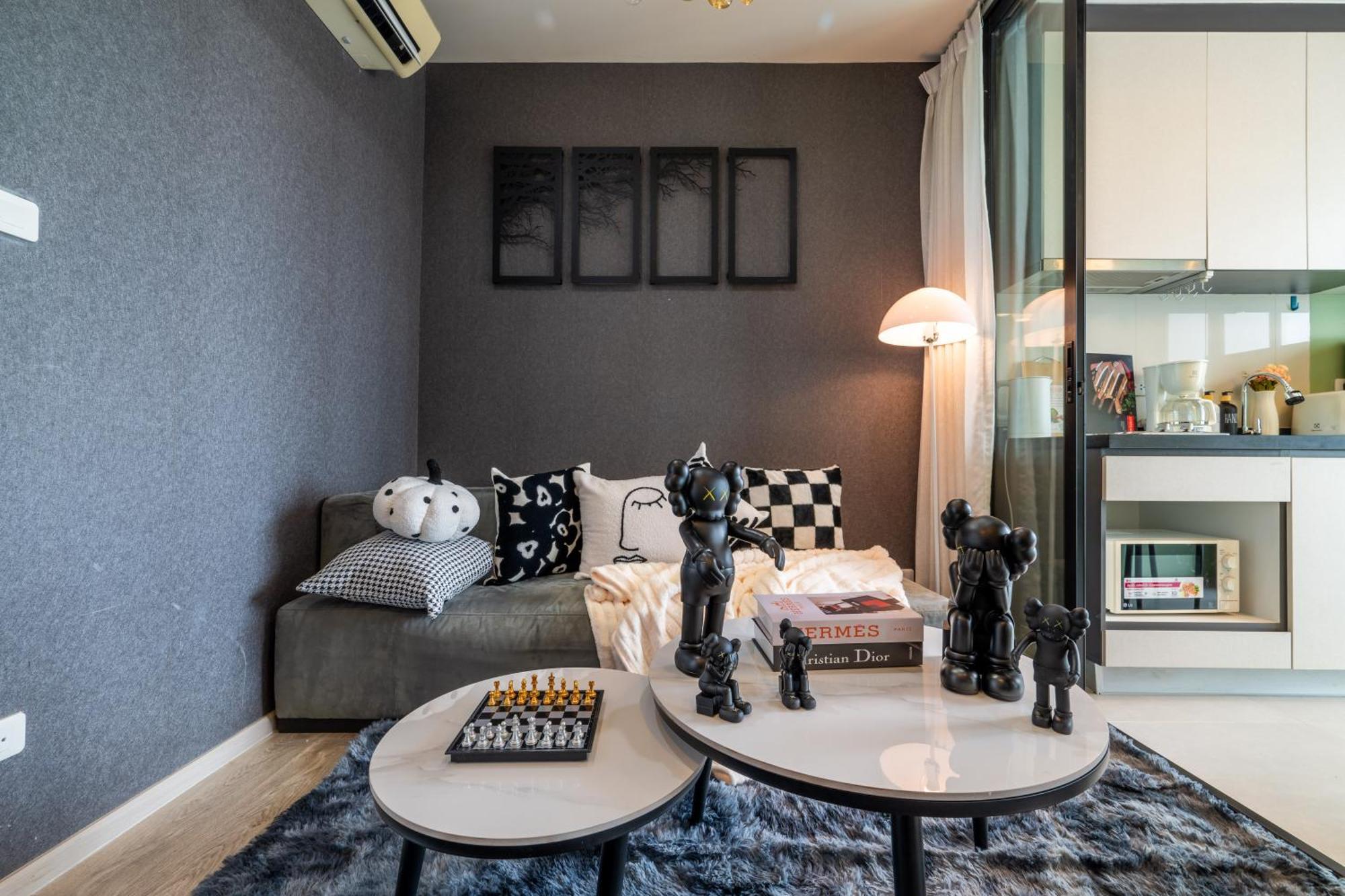 Kaws Theme Modern 1br - High Floor Seaview Apartment *