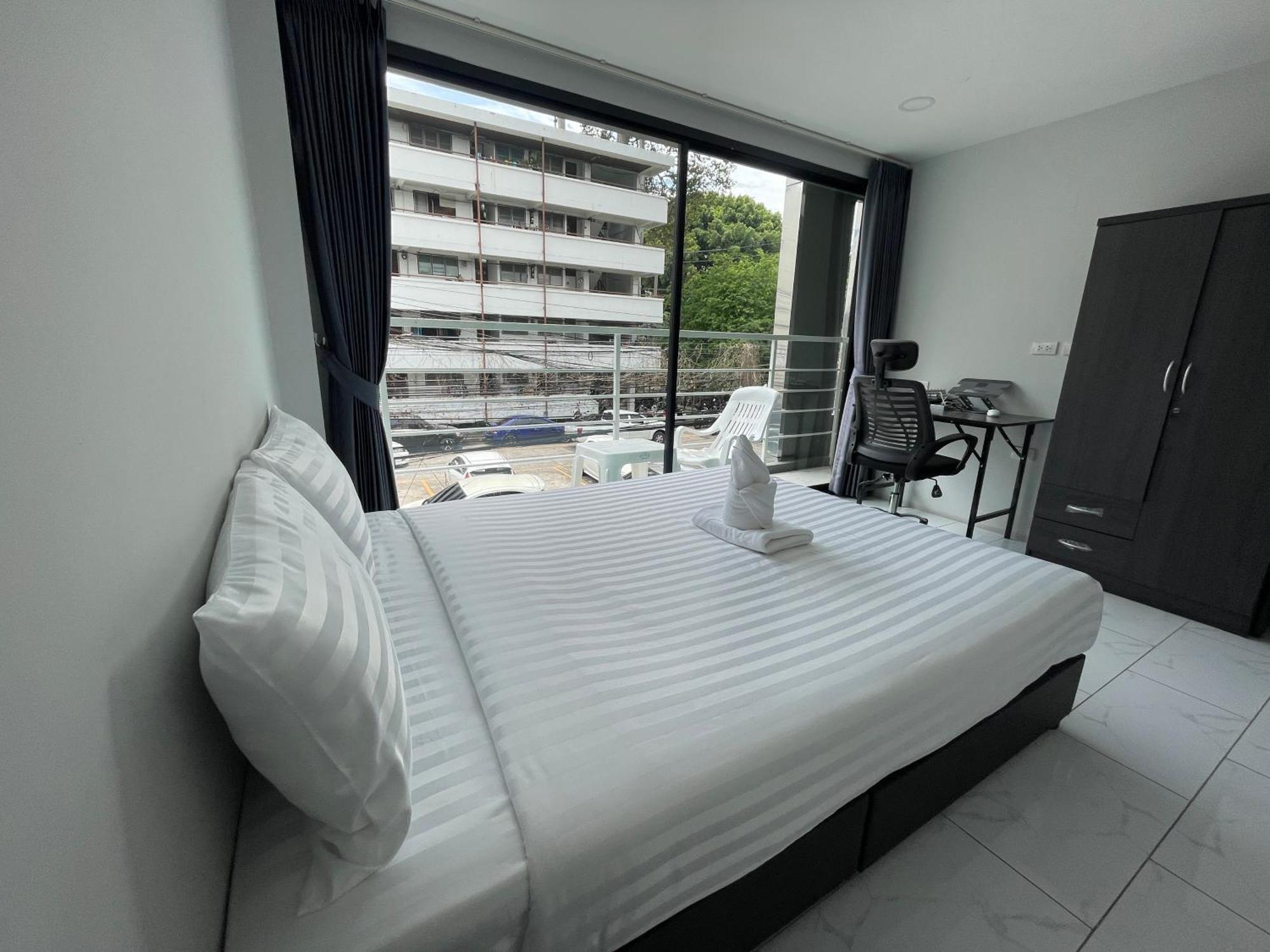 Palm Apartment Pattaya
