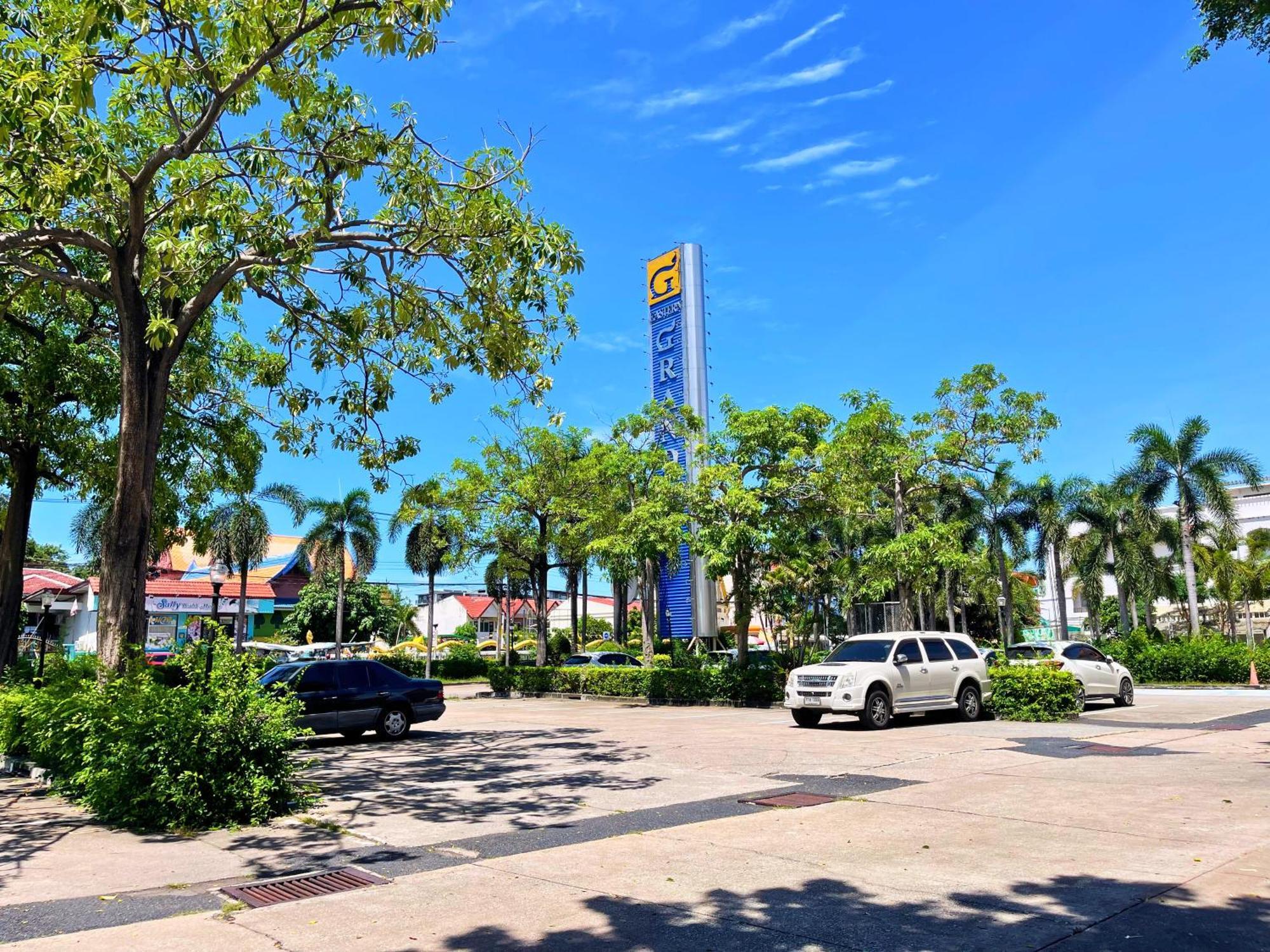 Hotel Eastern Grand Palace 4*