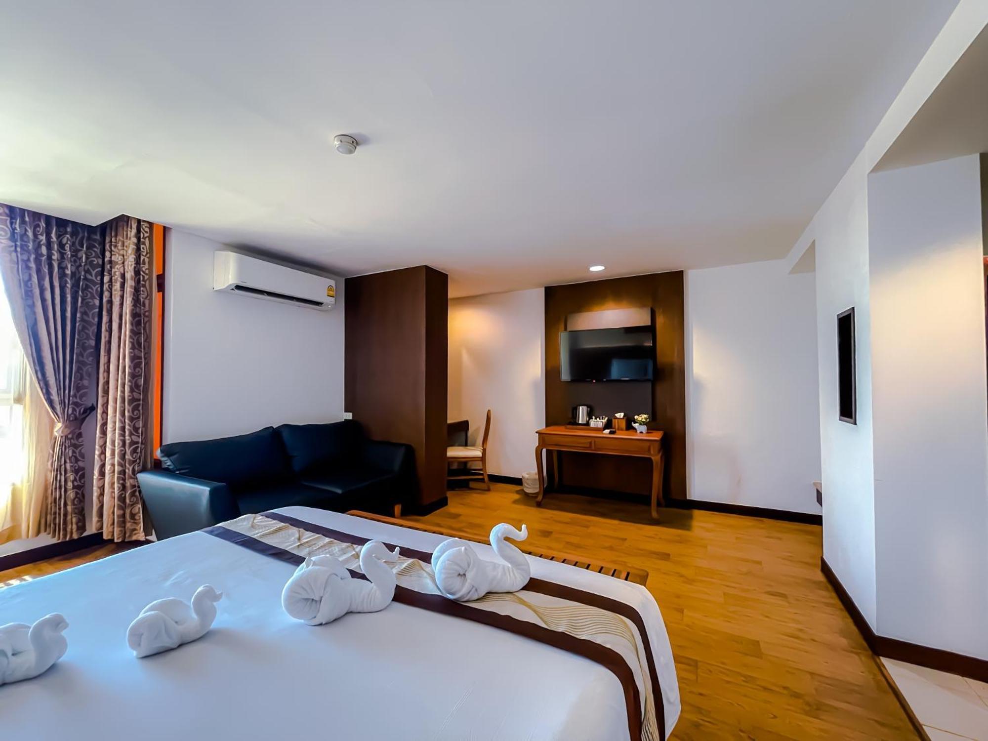 Hotel Eastern Grand Palace