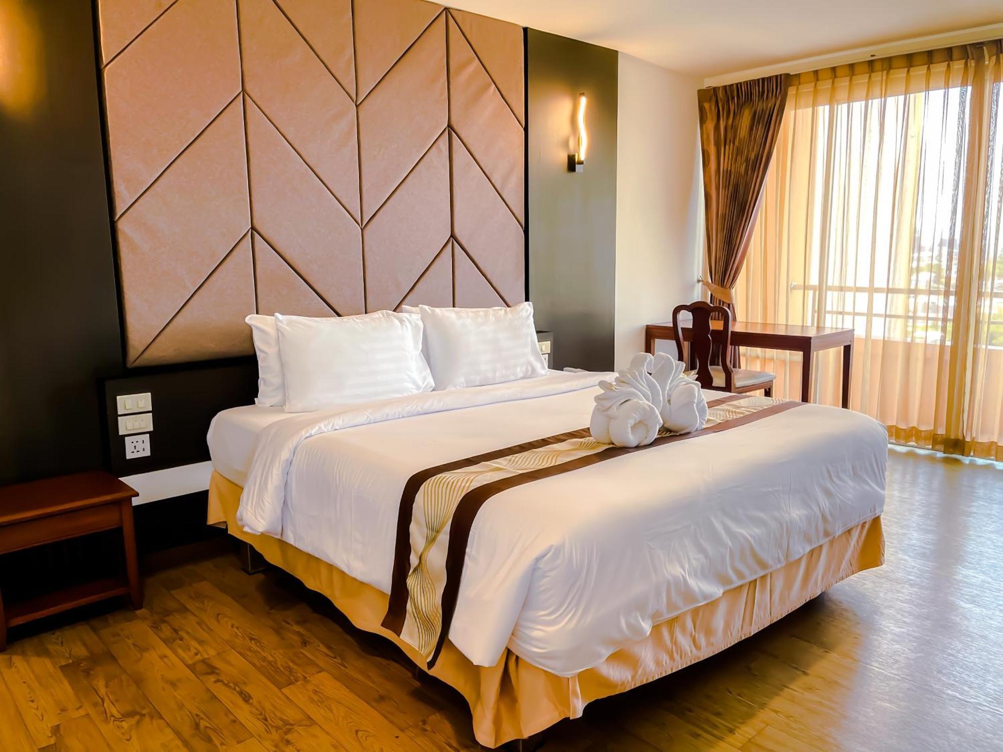 Eastern Grand Palace Pattaya