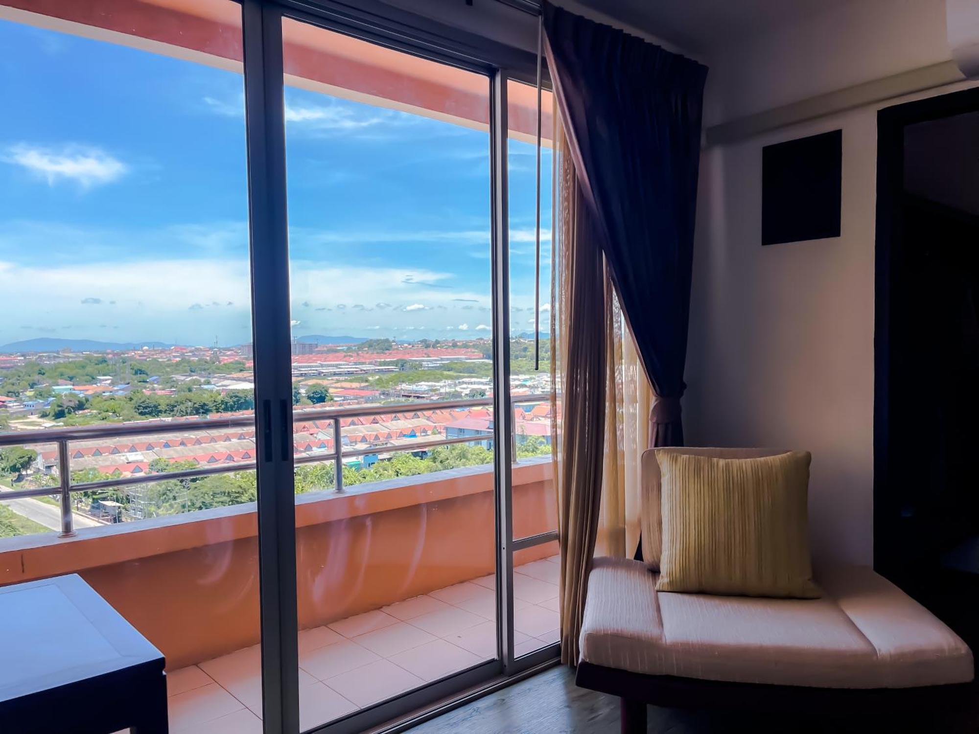 Eastern Grand Palace Hotel