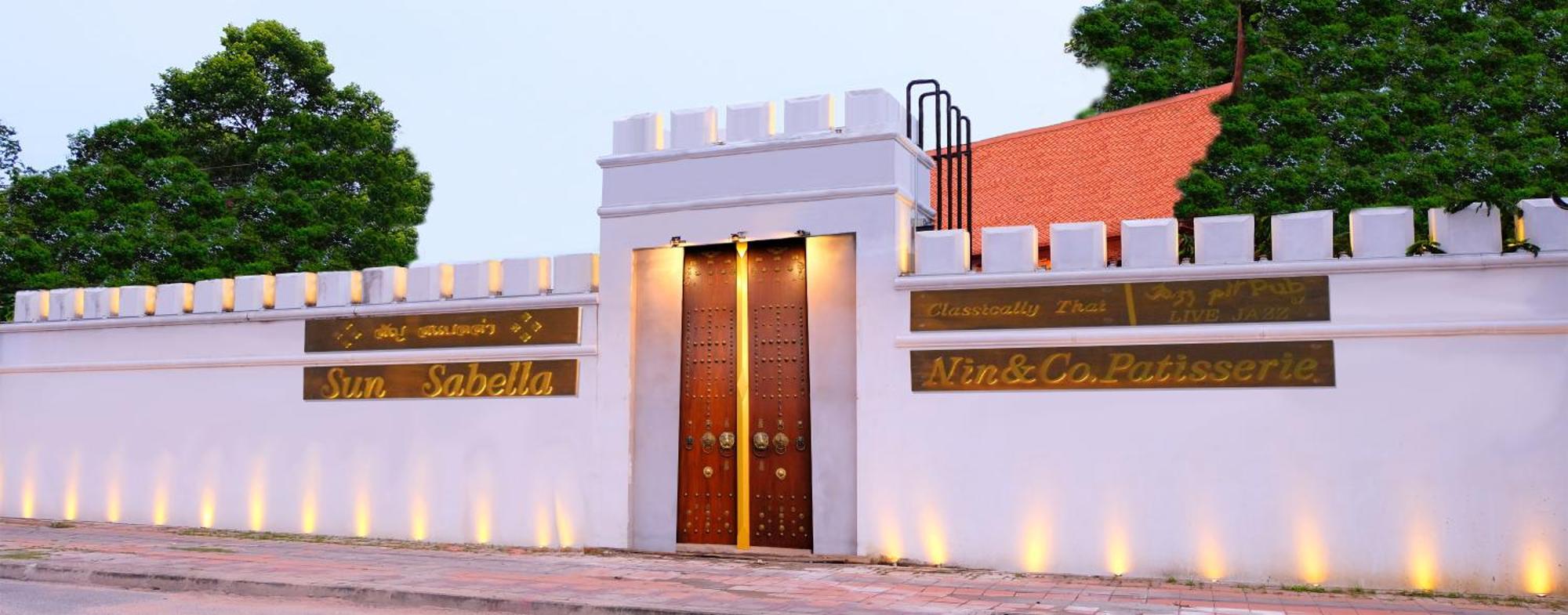 Sugar Hut & Restaurant Tempat peranginan