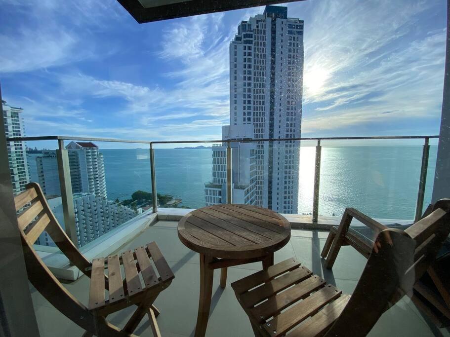 Sea View On The Apartment