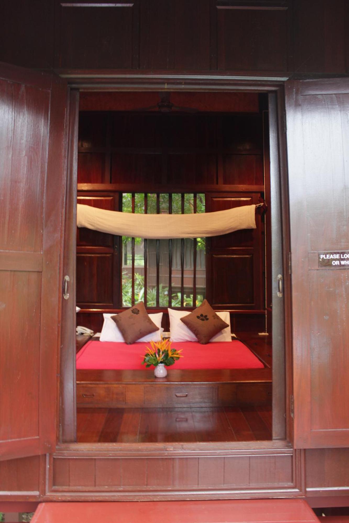 Sugar Hut & Restaurant Tempat peranginan