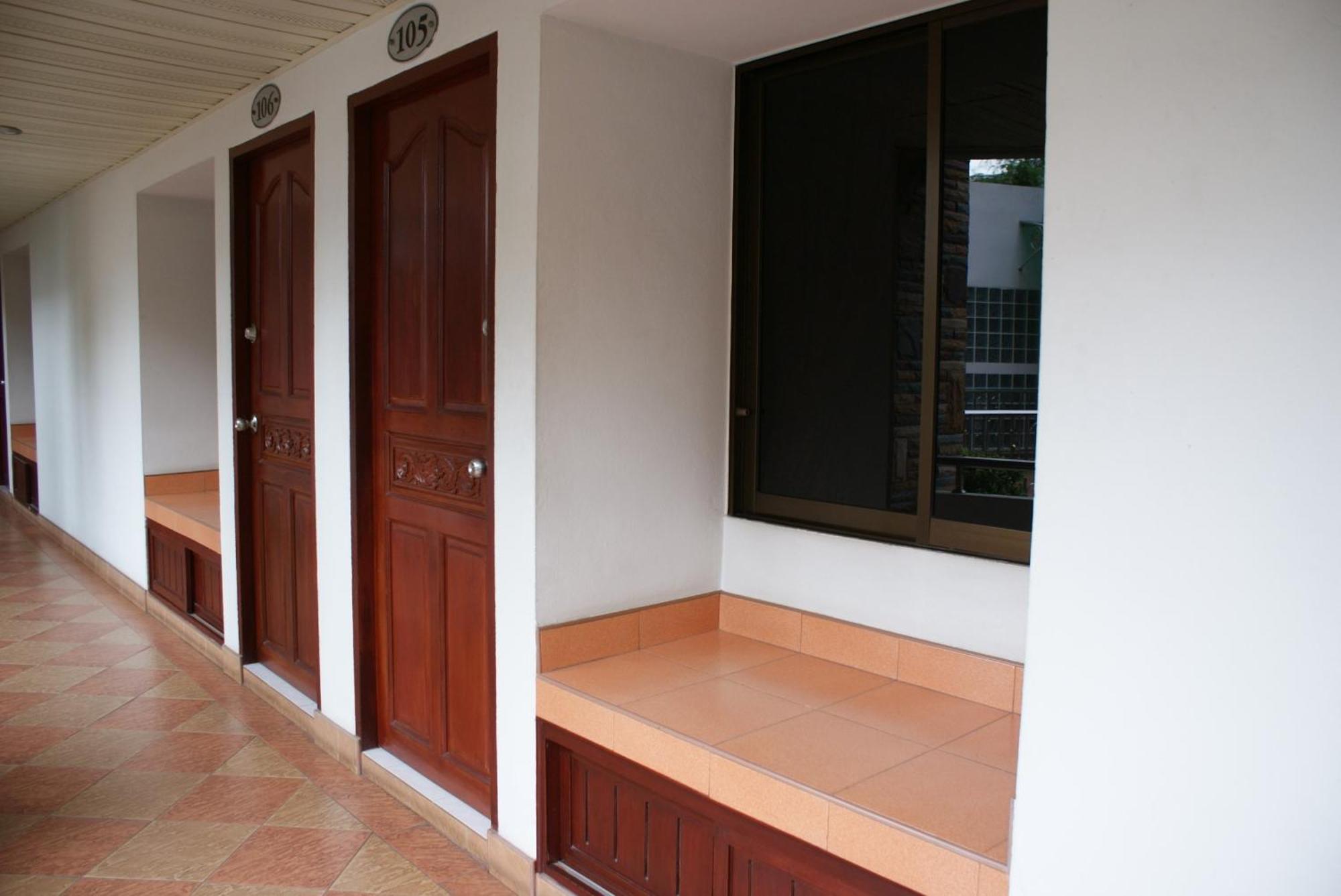 Hotel Selina Place
