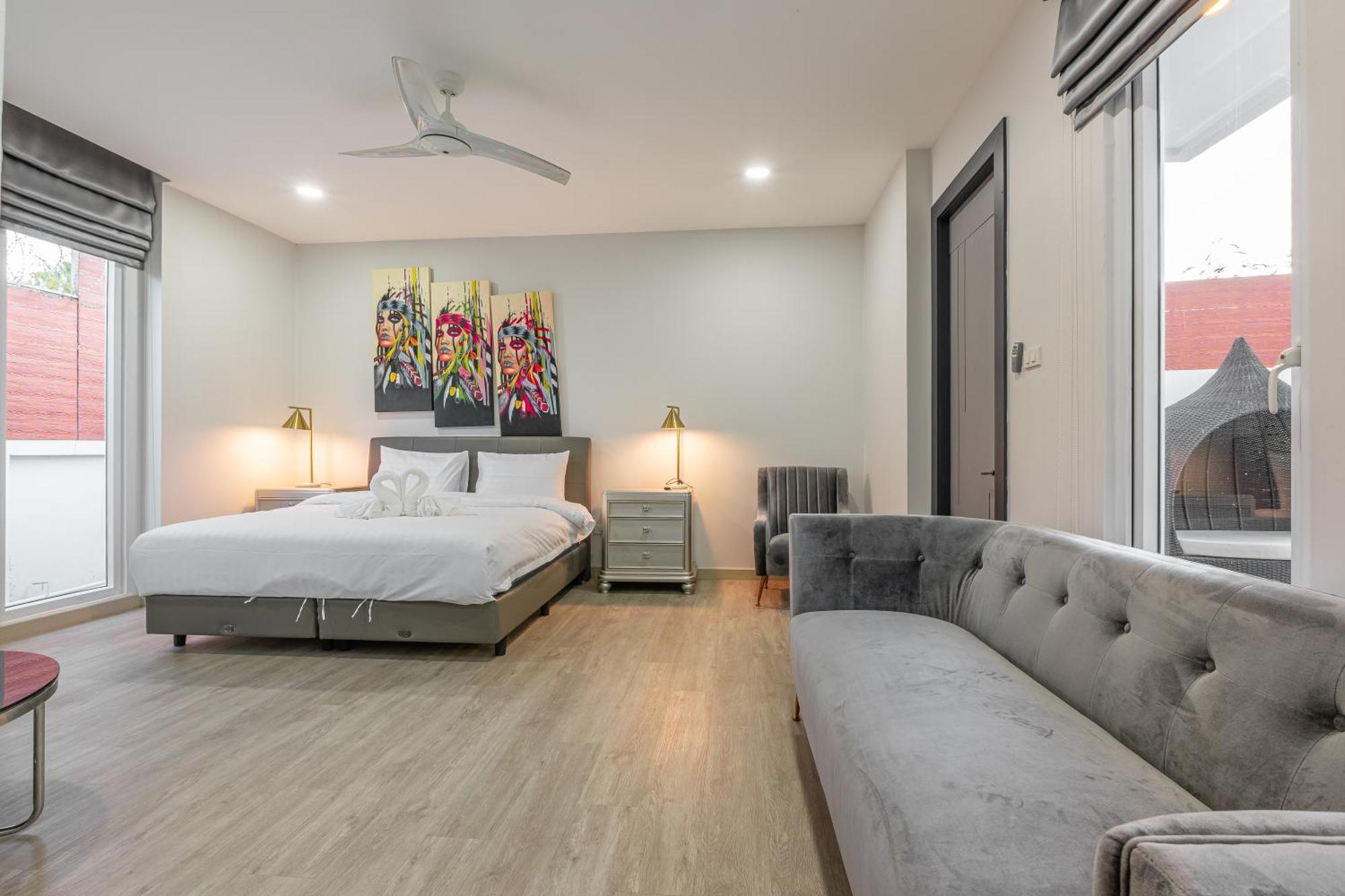 Villa 芭提雅21航站楼附近8卧9卫轻奢现代别墅带独立歌房 Pattaya