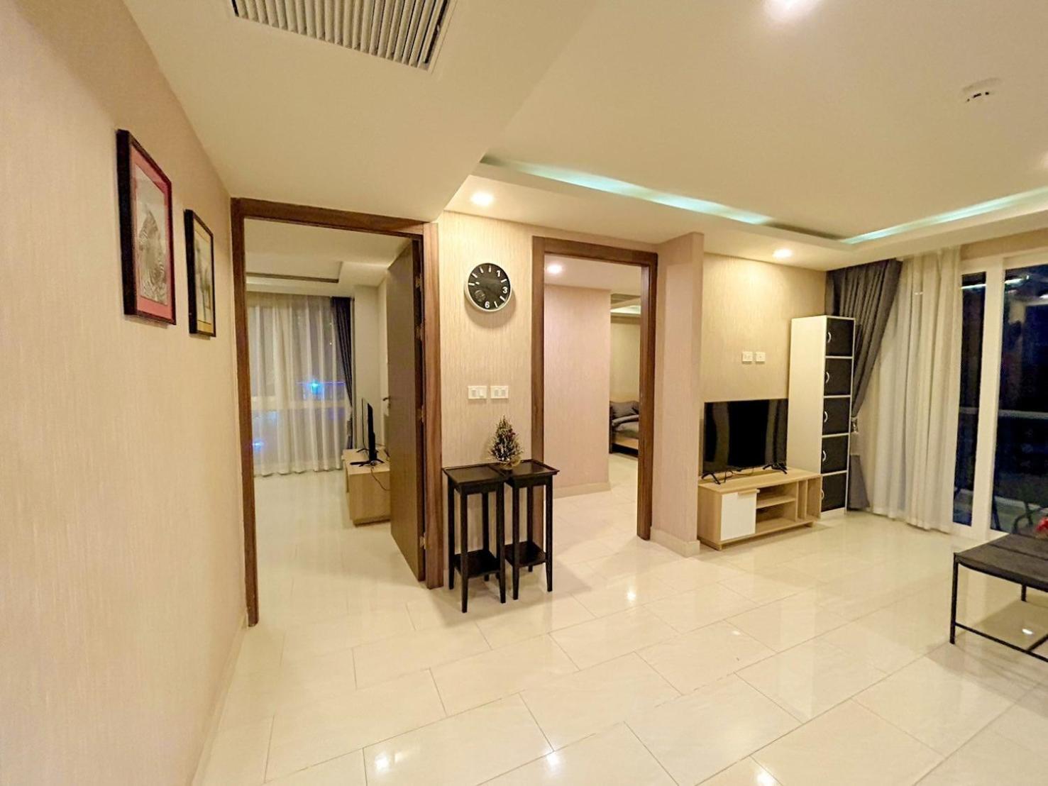 Grand Avenue Pattaya